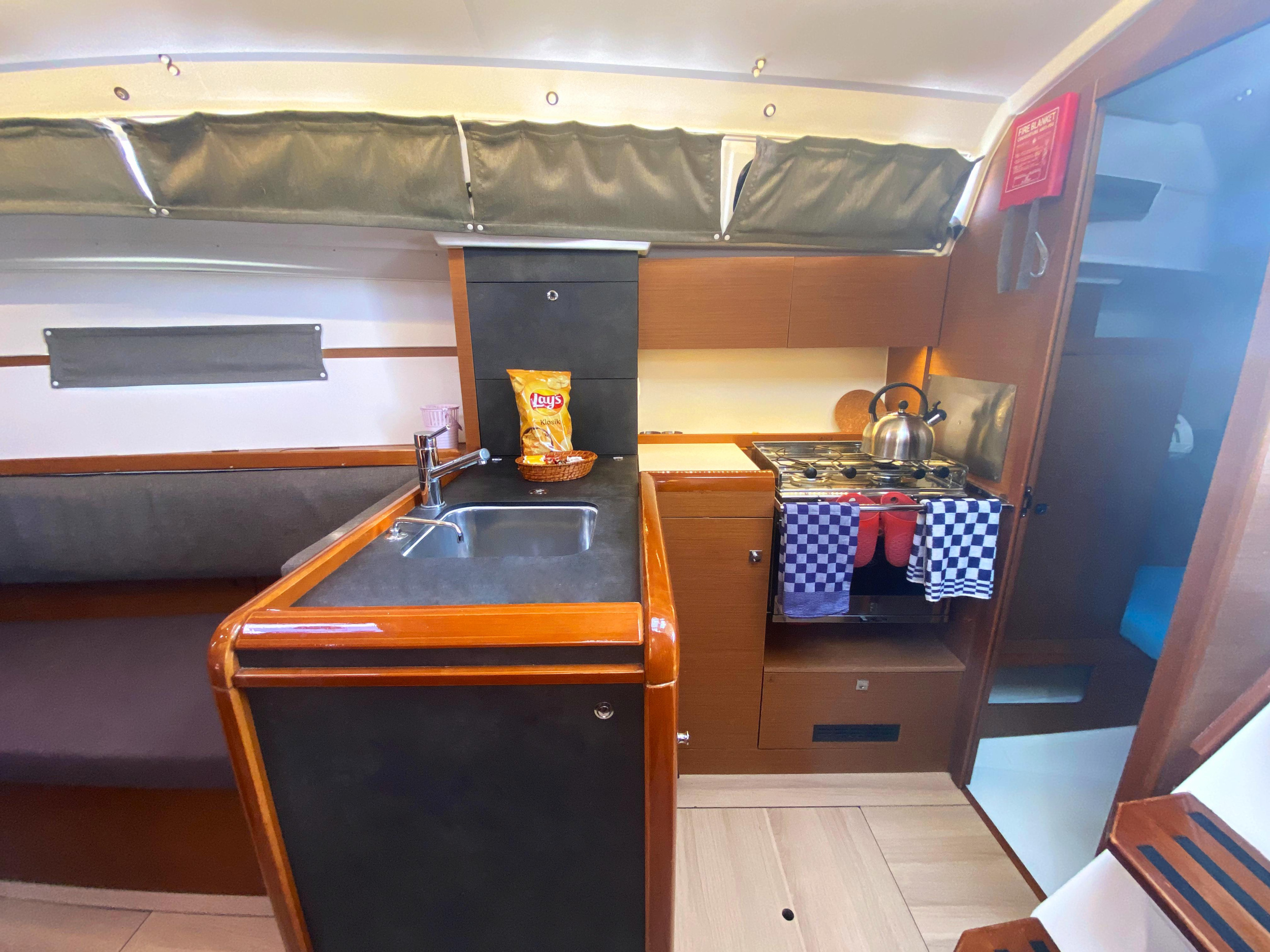 Sun Odyssey 349 — photo 14