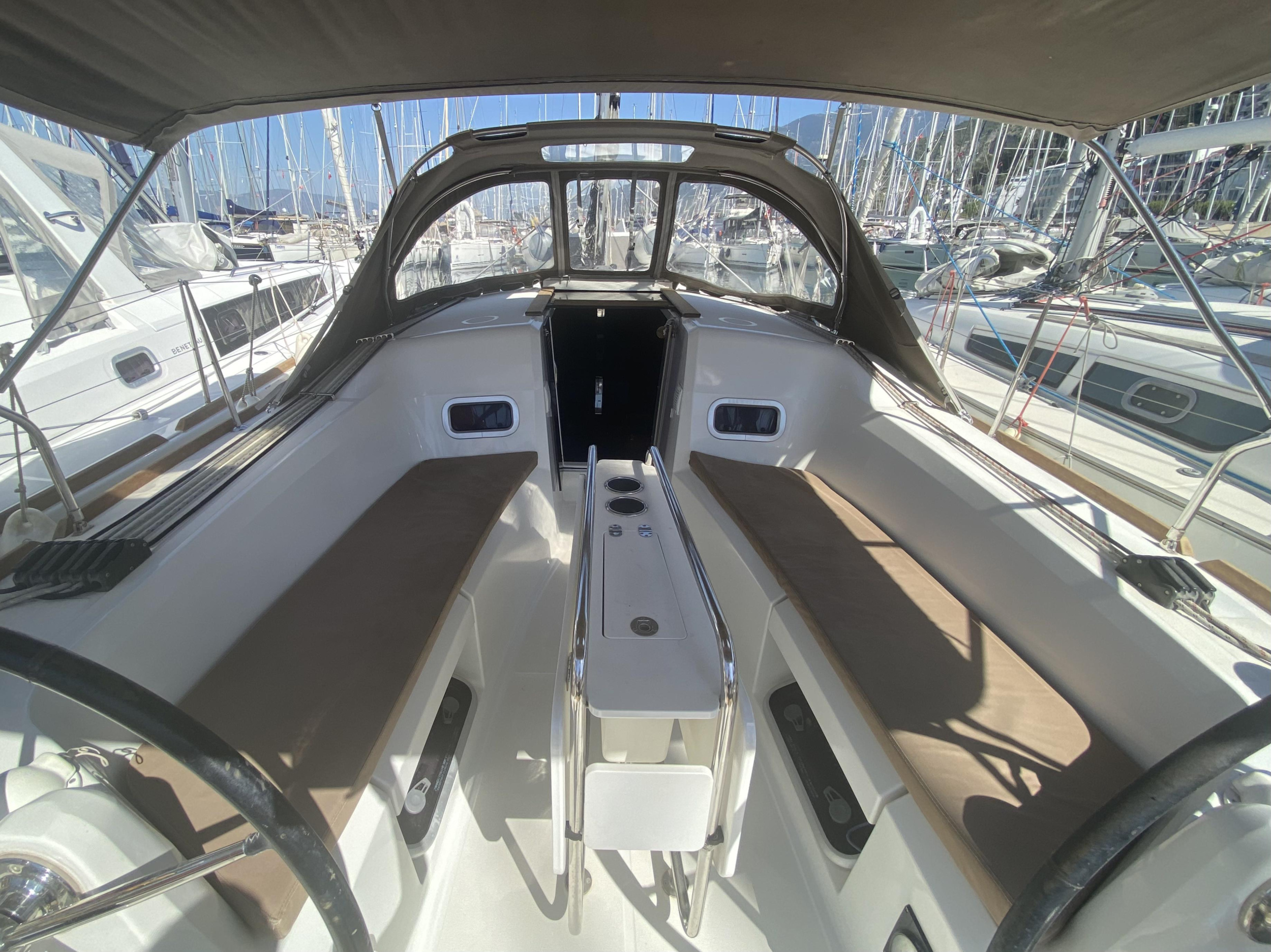 Sun Odyssey 349 — photo 7