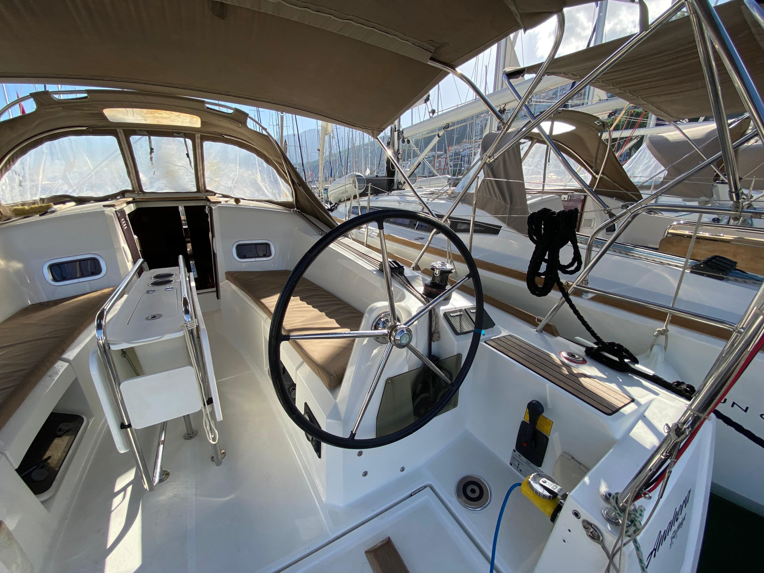 Sun Odyssey 349 — photo 11