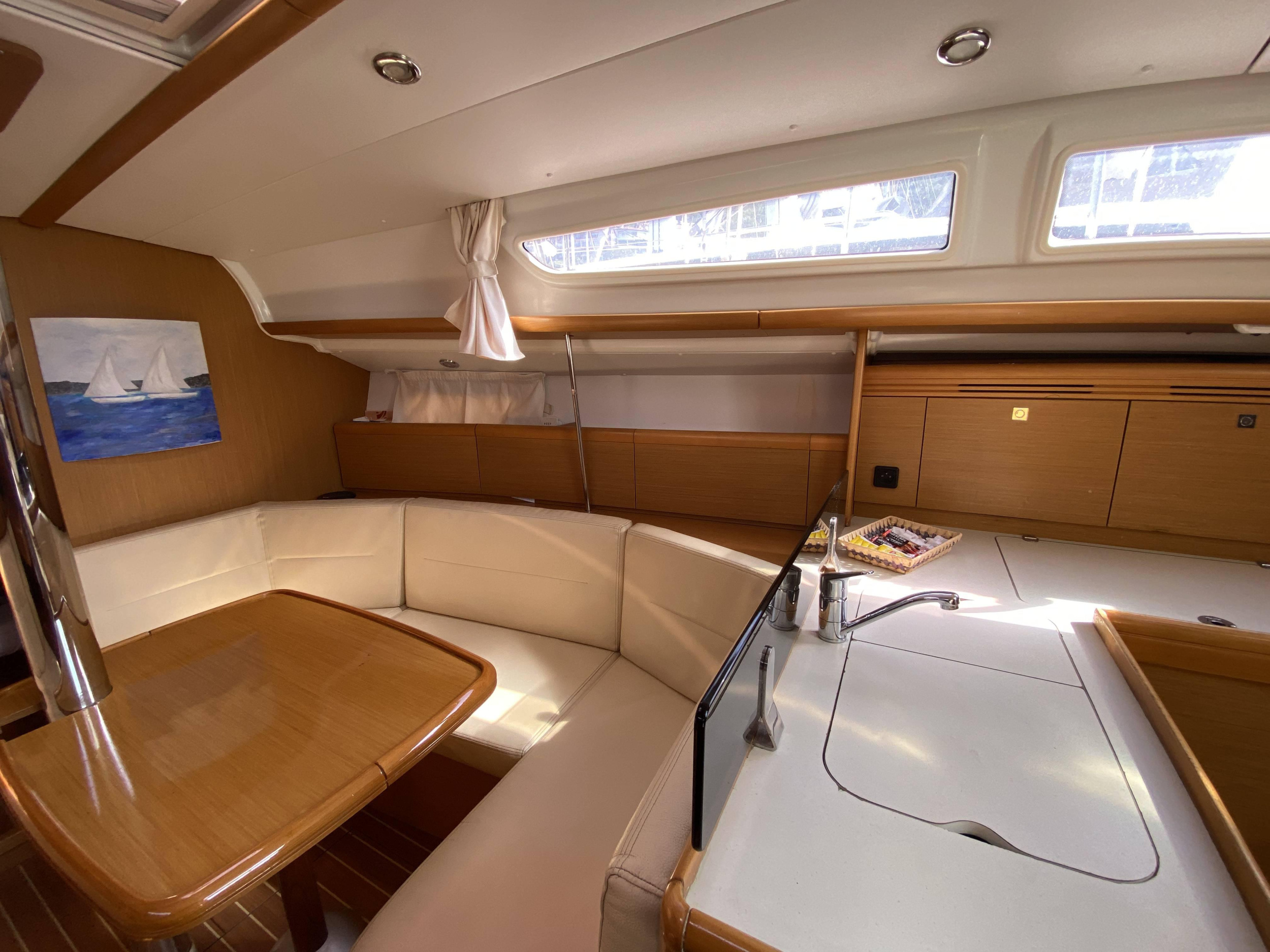 Sun Odyssey 36i — photo 14