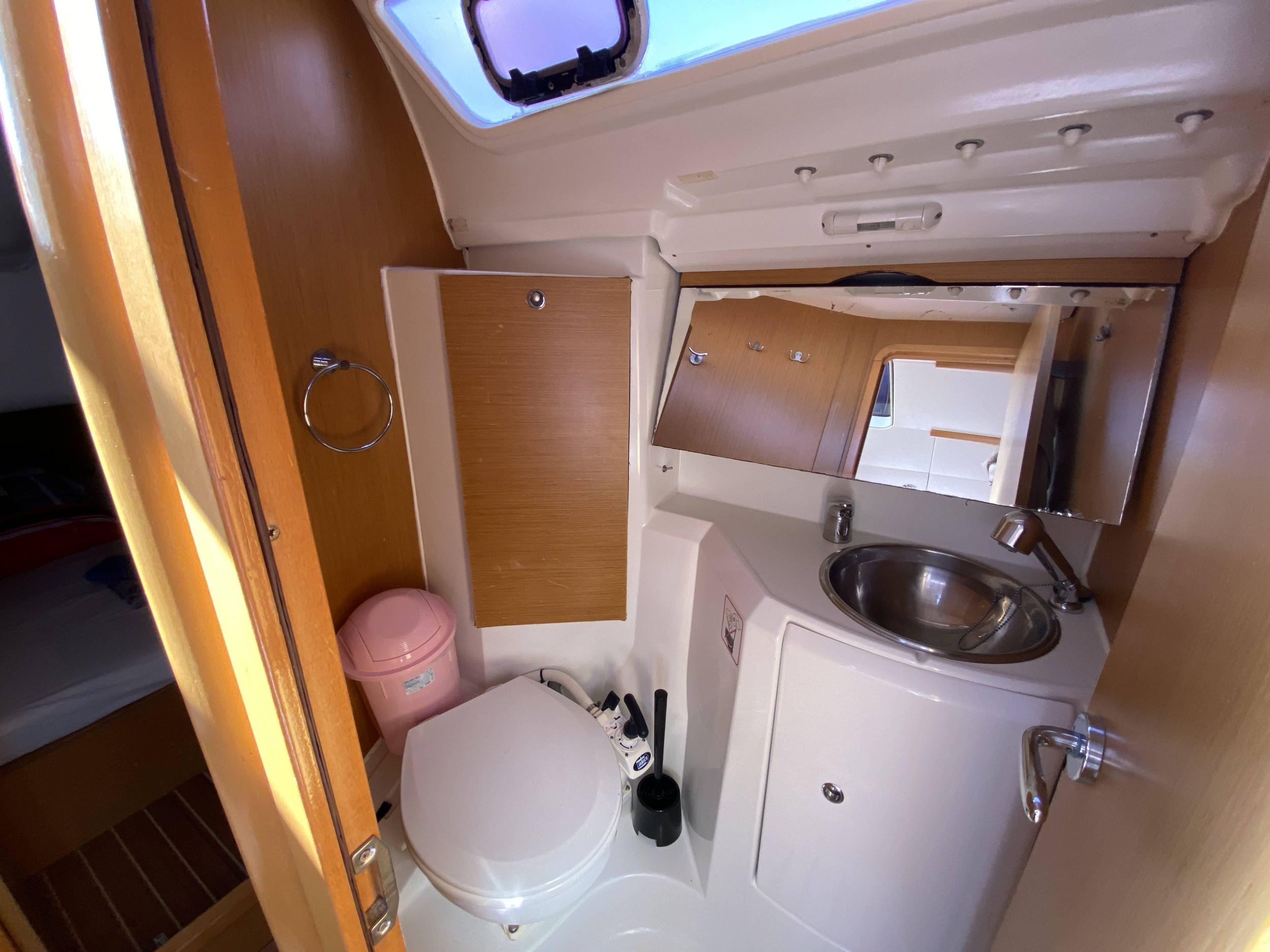 Sun Odyssey 36i — photo 15
