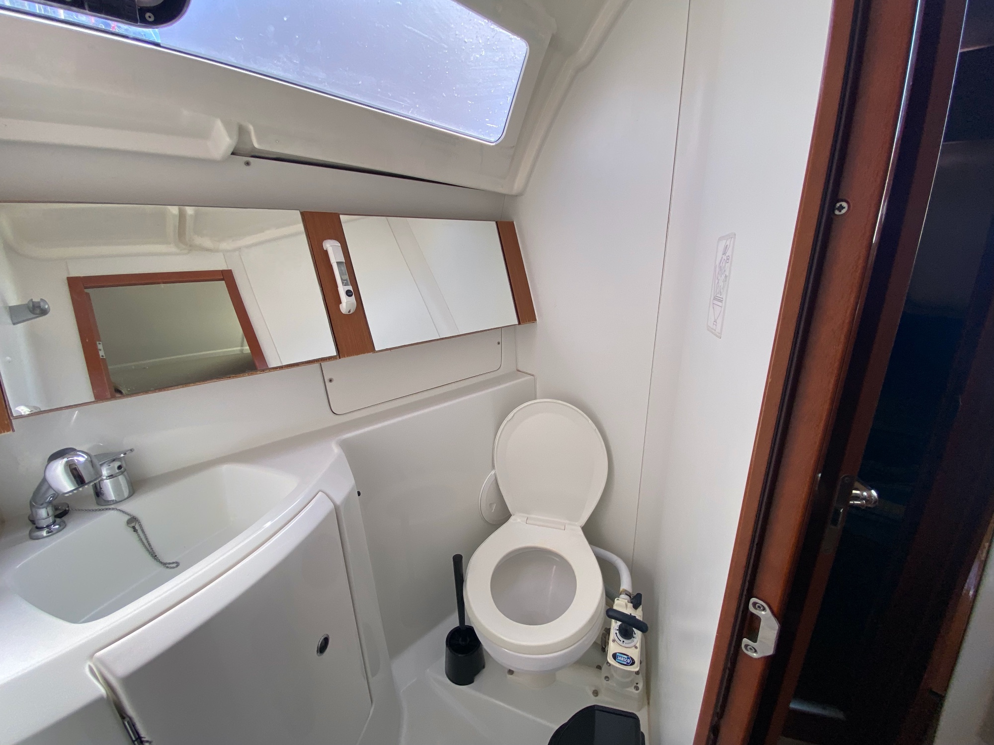Oceanis 37 — photo 16