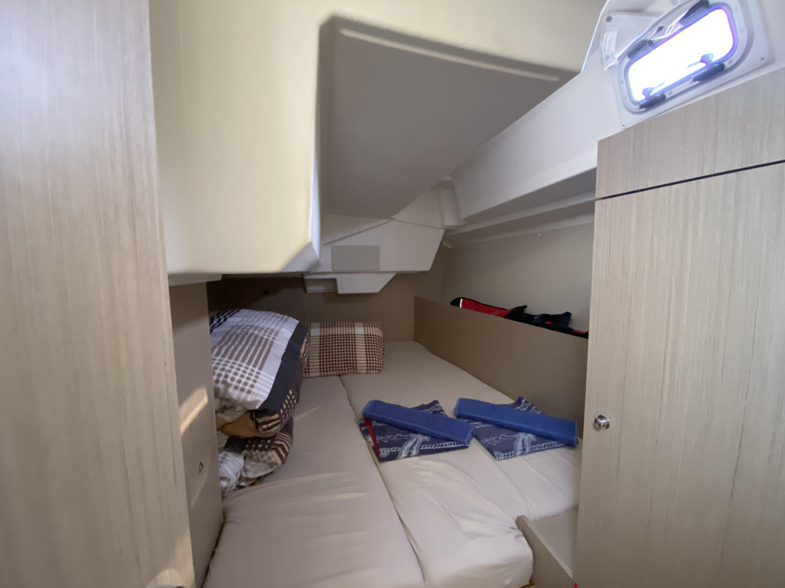 Oceanis 38.1 — photo 7
