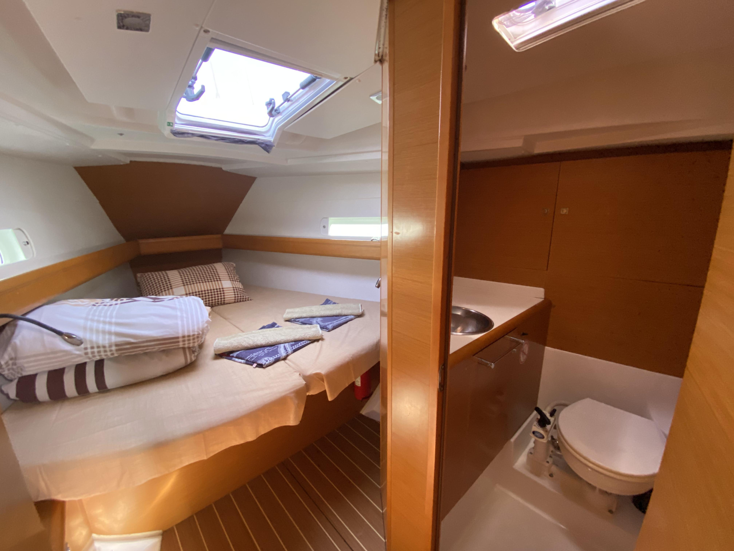 Sun Odyssey 409 — photo 2