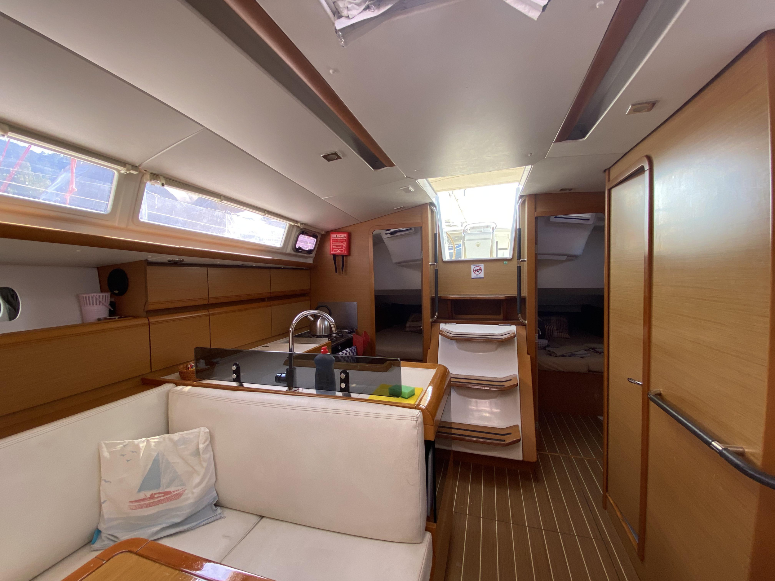 Sun Odyssey 409 — photo 14