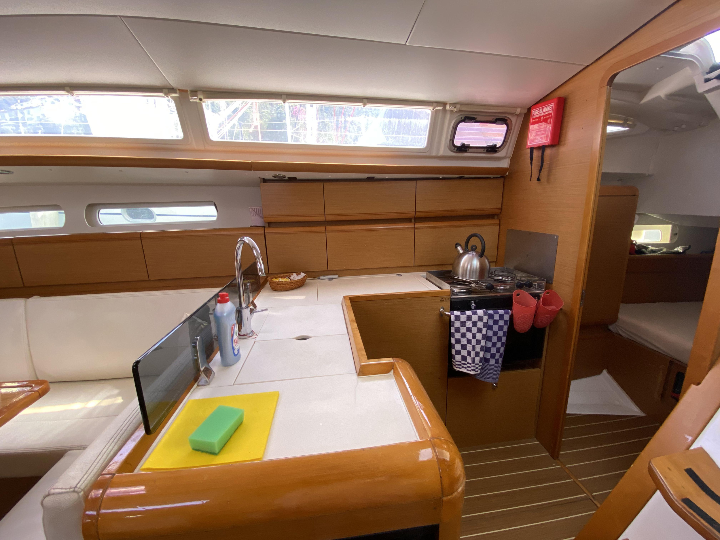 Sun Odyssey 409 — photo 9