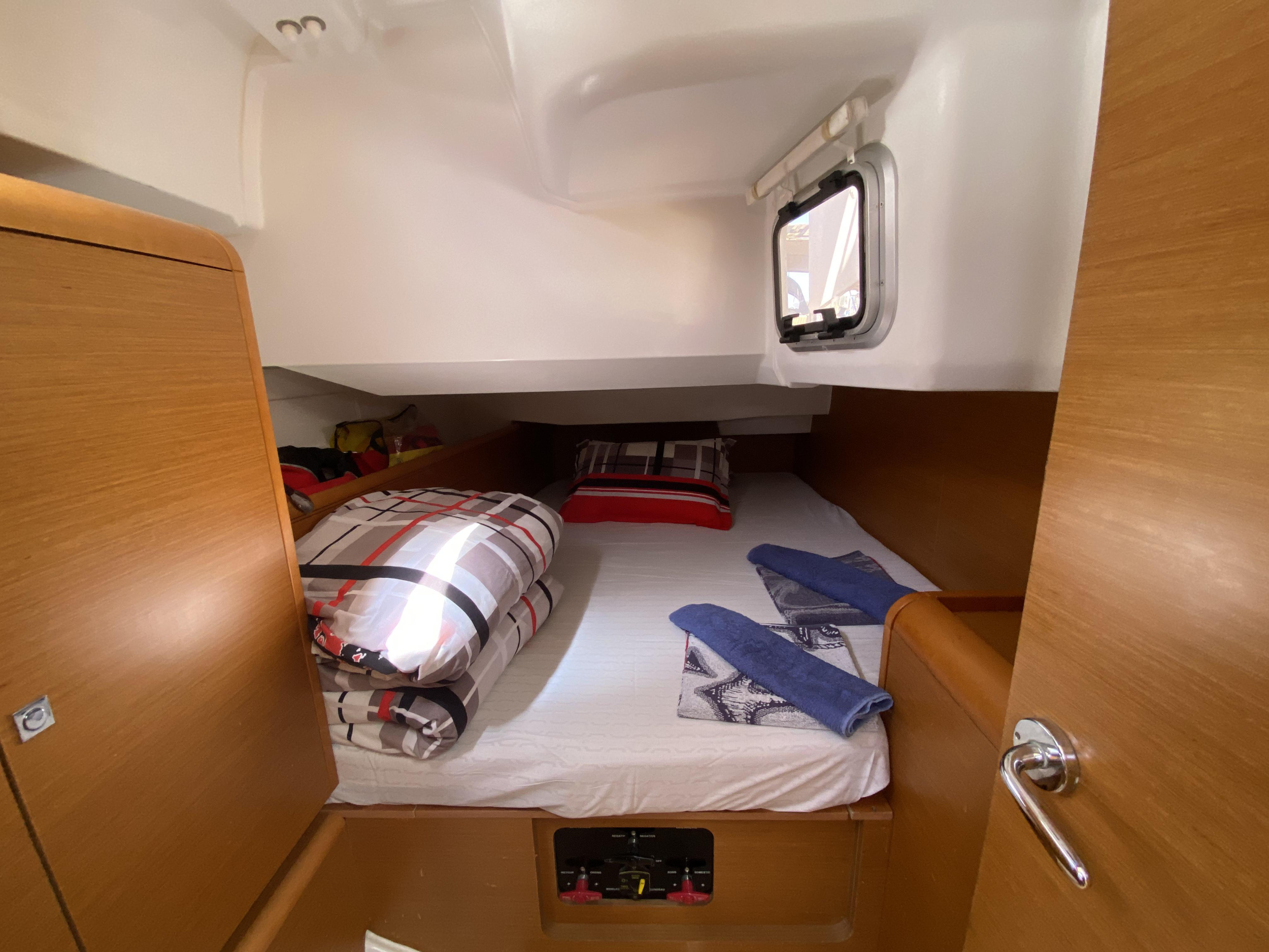 Sun Odyssey 419 — photo 12