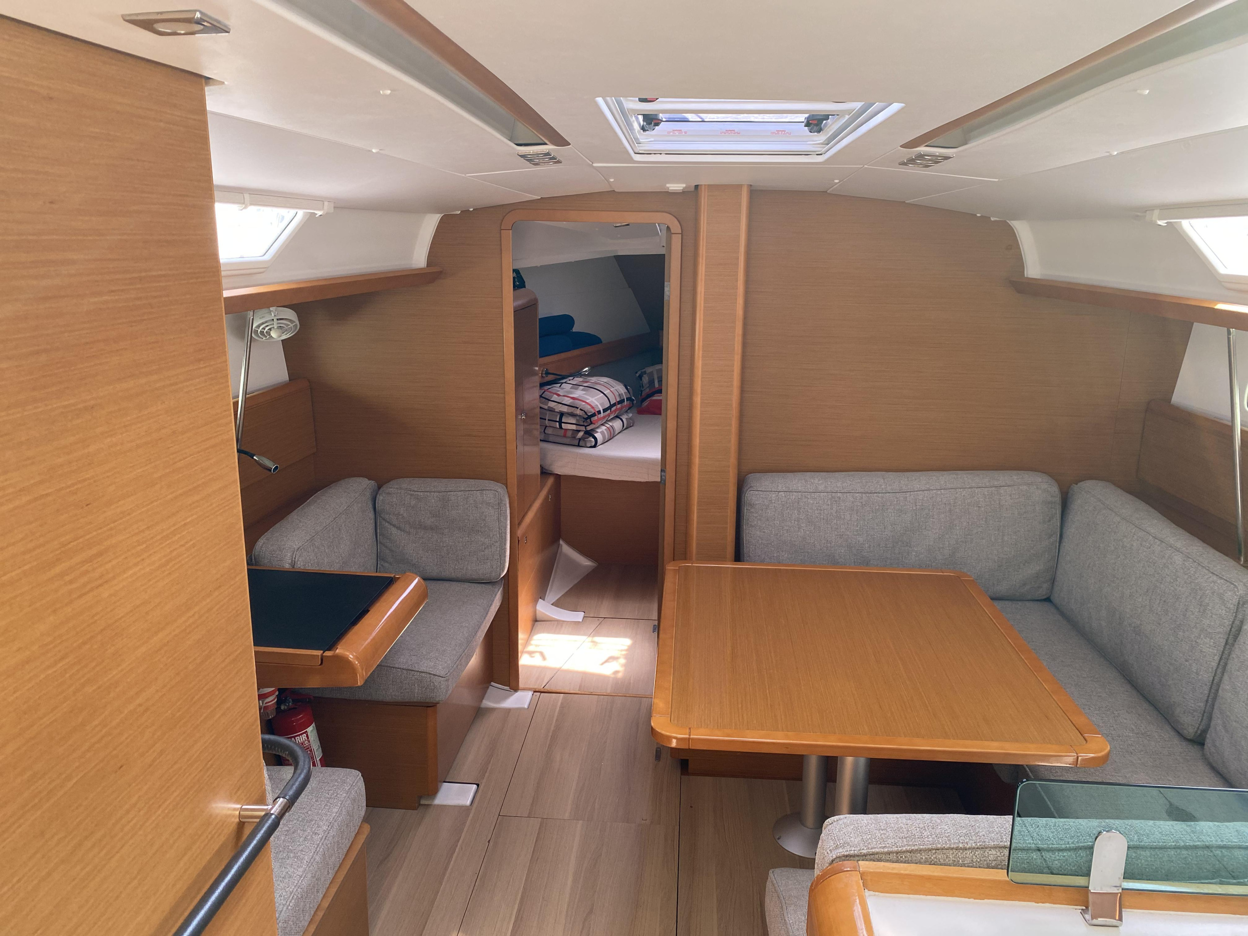 Sun Odyssey 419 — photo 18