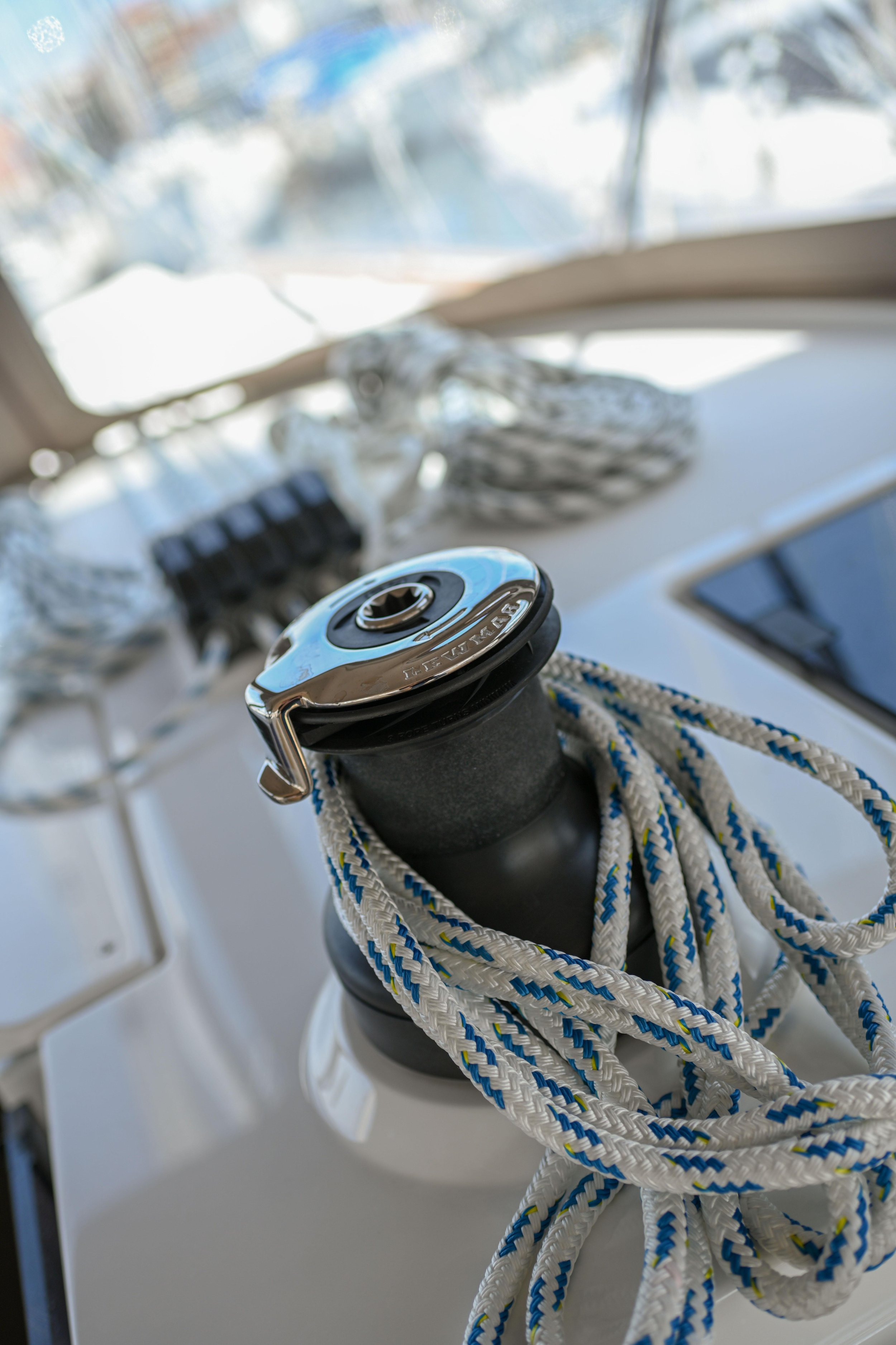 Bavaria C42 — photo 50