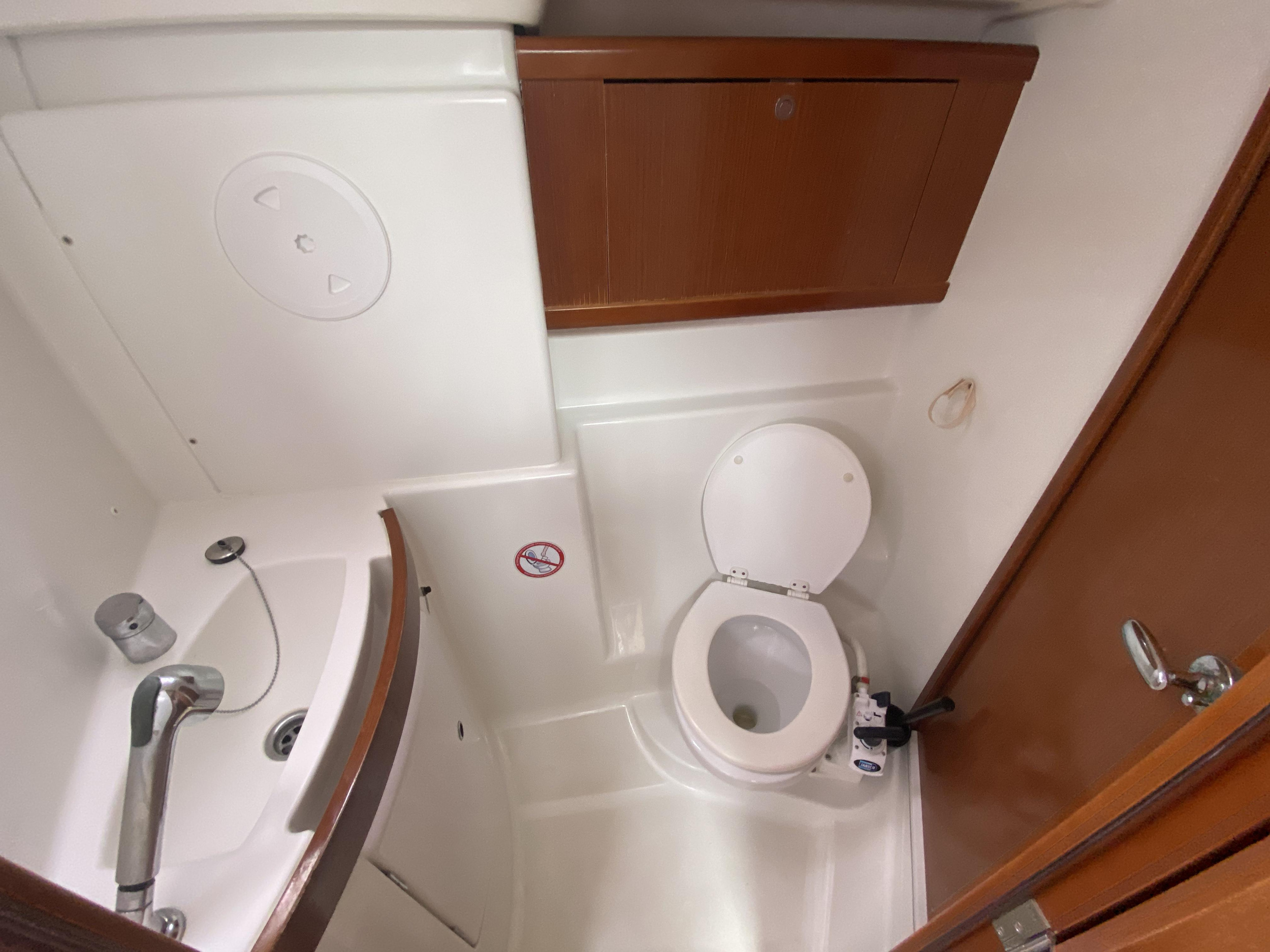 Oceanis 43 — photo 10