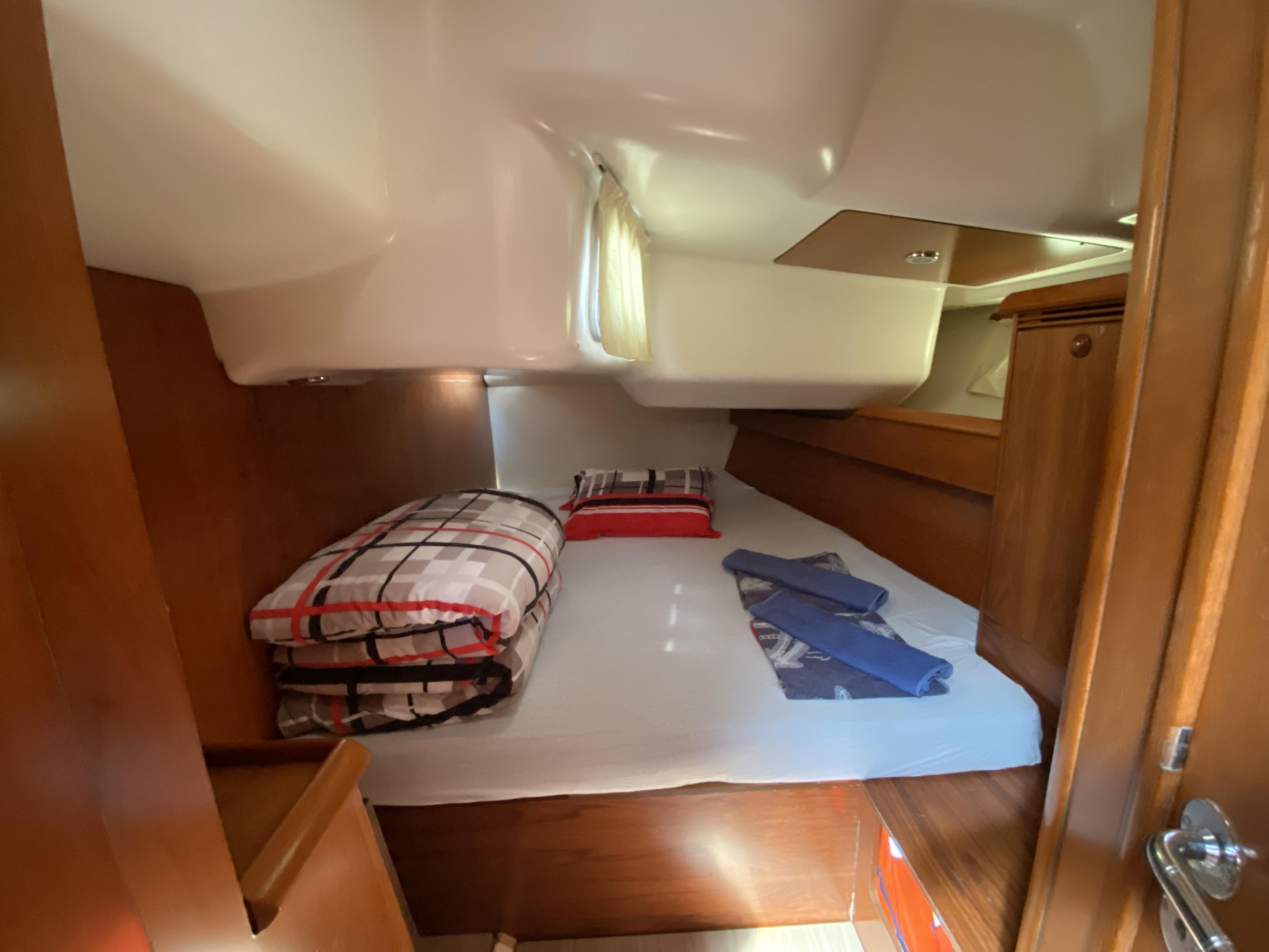 Sun Odyssey 45 — photo 4