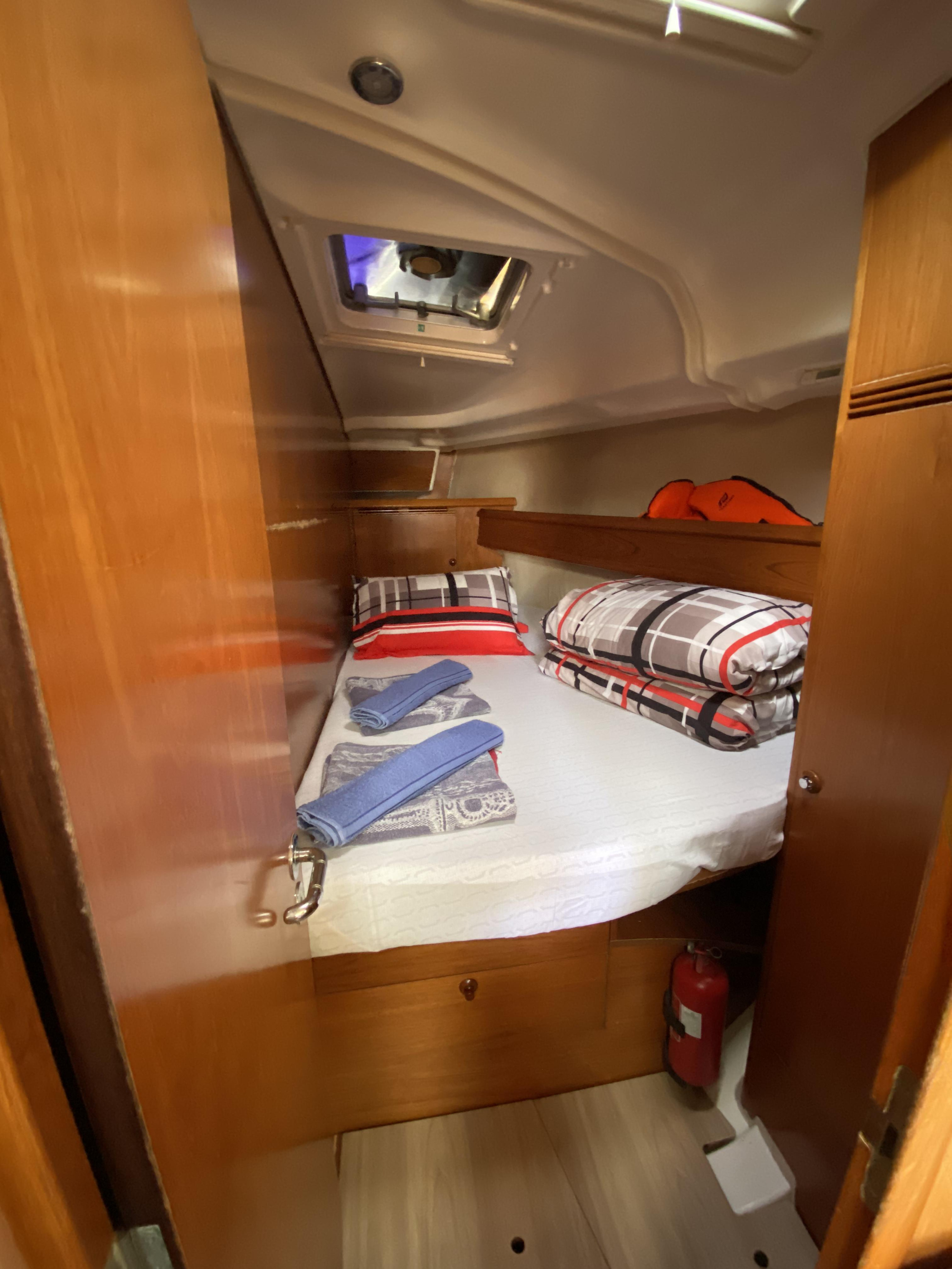 Sun Odyssey 45 — photo 16