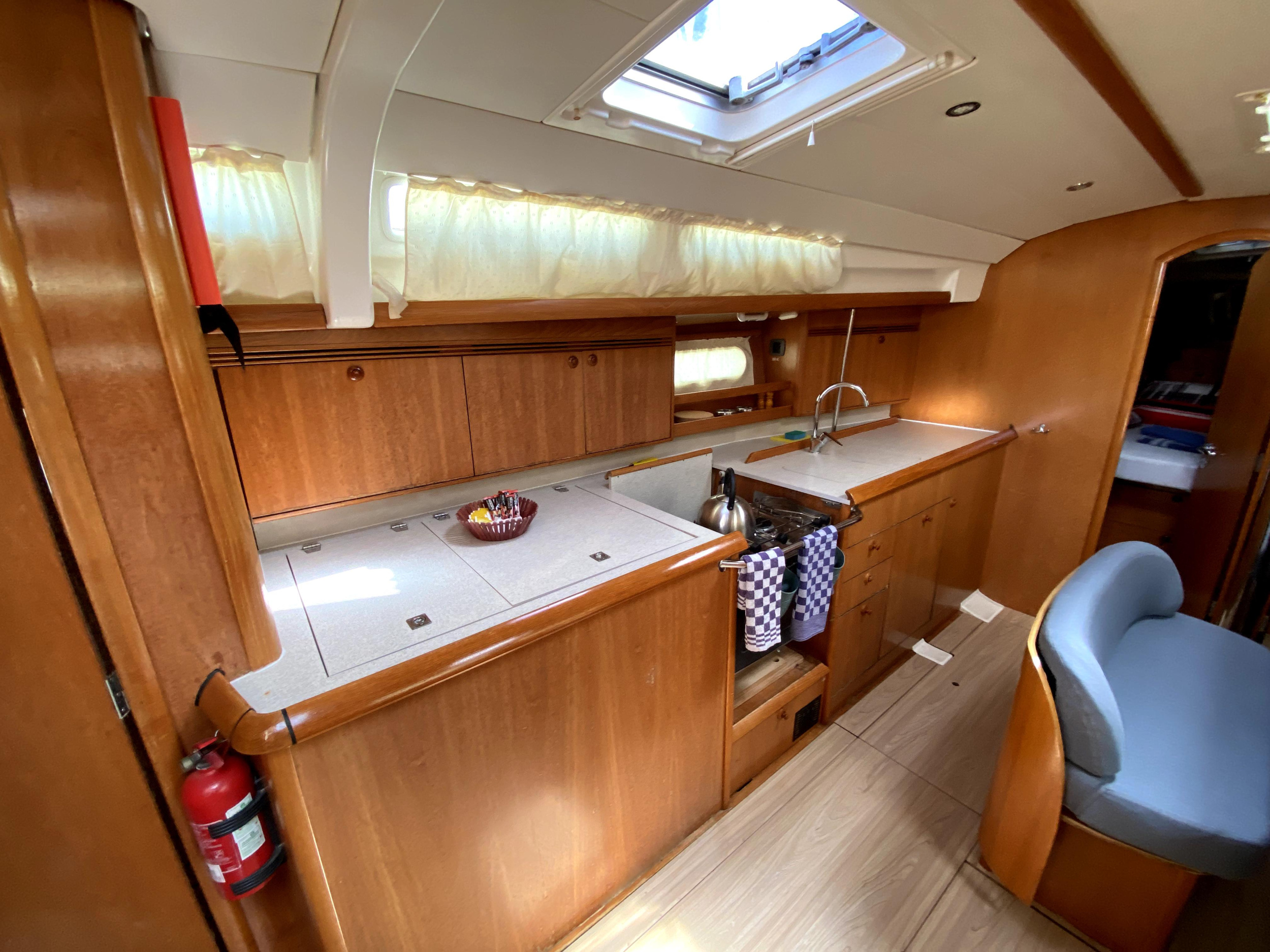 Sun Odyssey 45 — photo 3