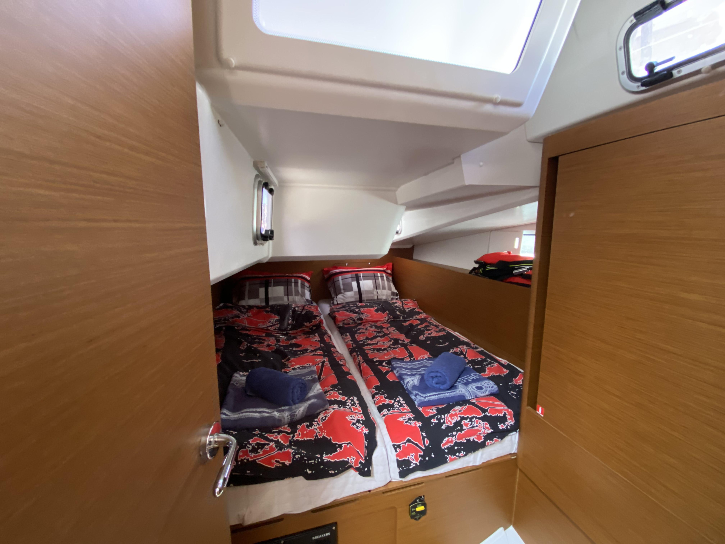 Sun Odyssey 490 — photo 4