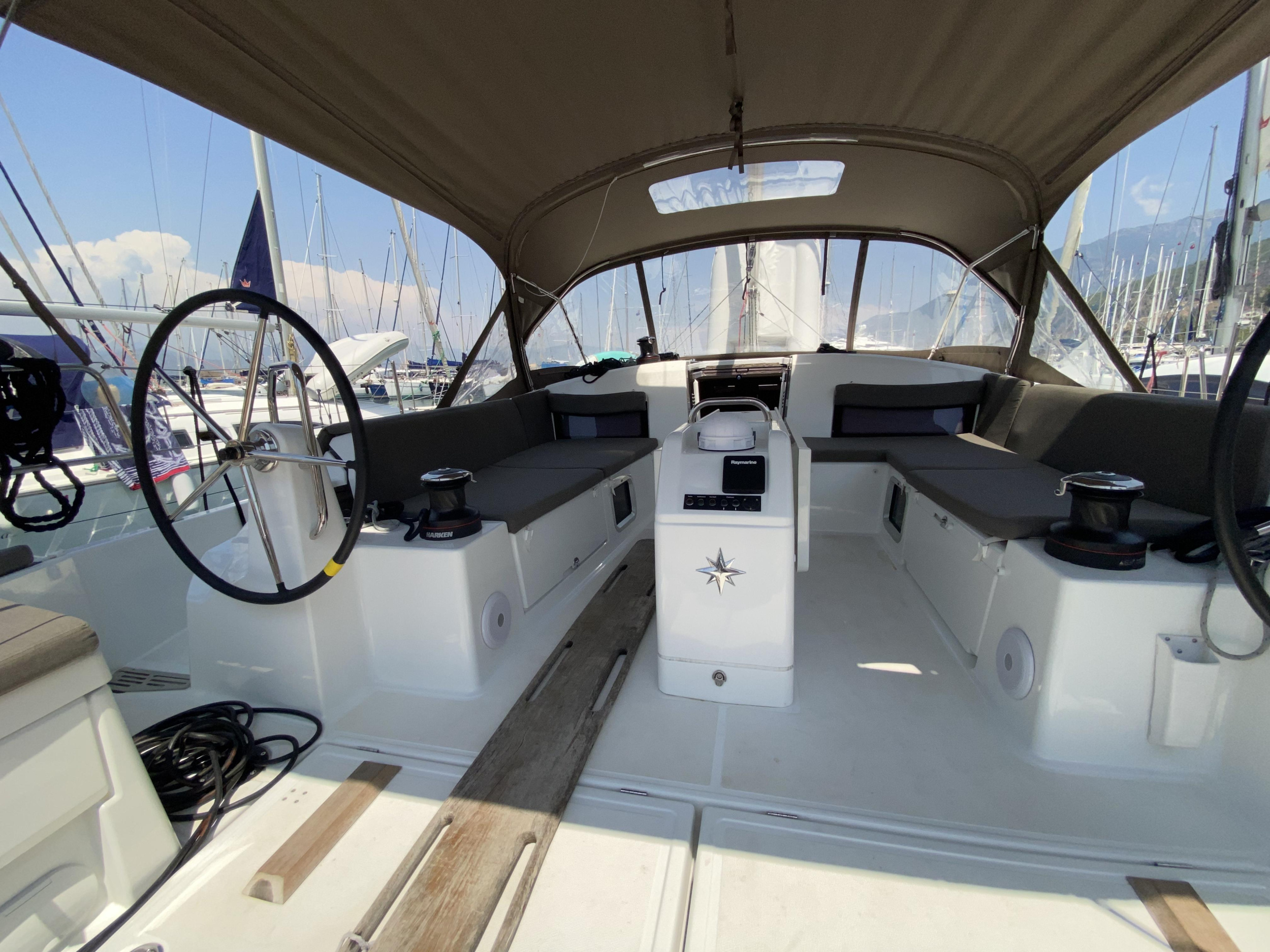 Sun Odyssey 490 — photo 5