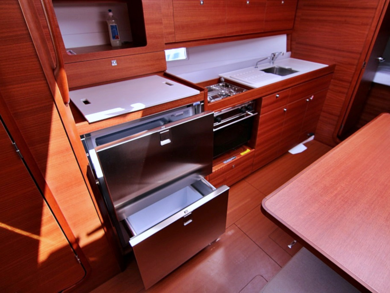 DUFOUR 382 BT — photo 11