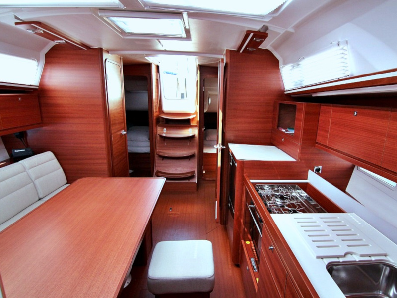 DUFOUR 382 BT — photo 5