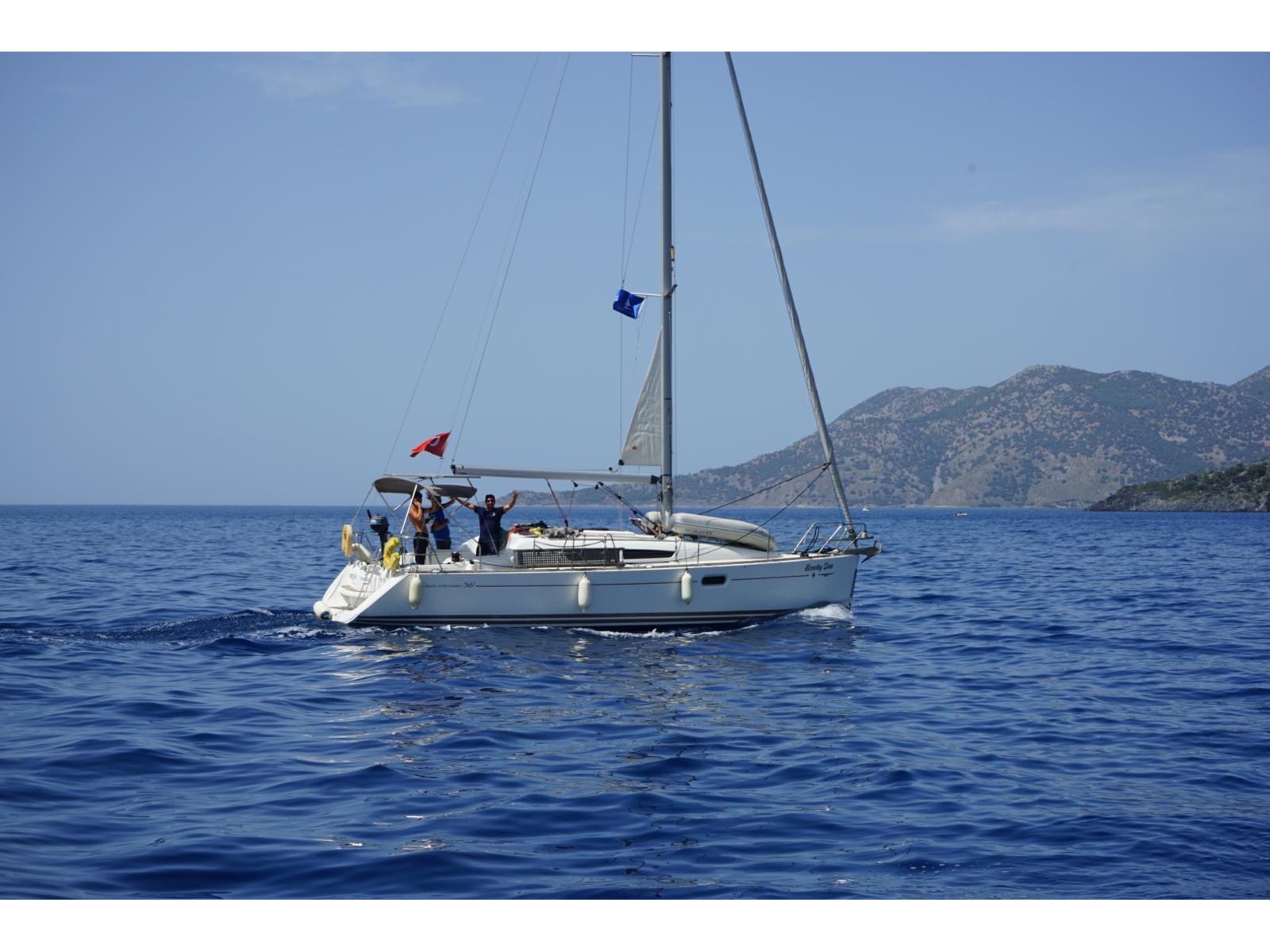 Sun Odyssey 36i — photo 1