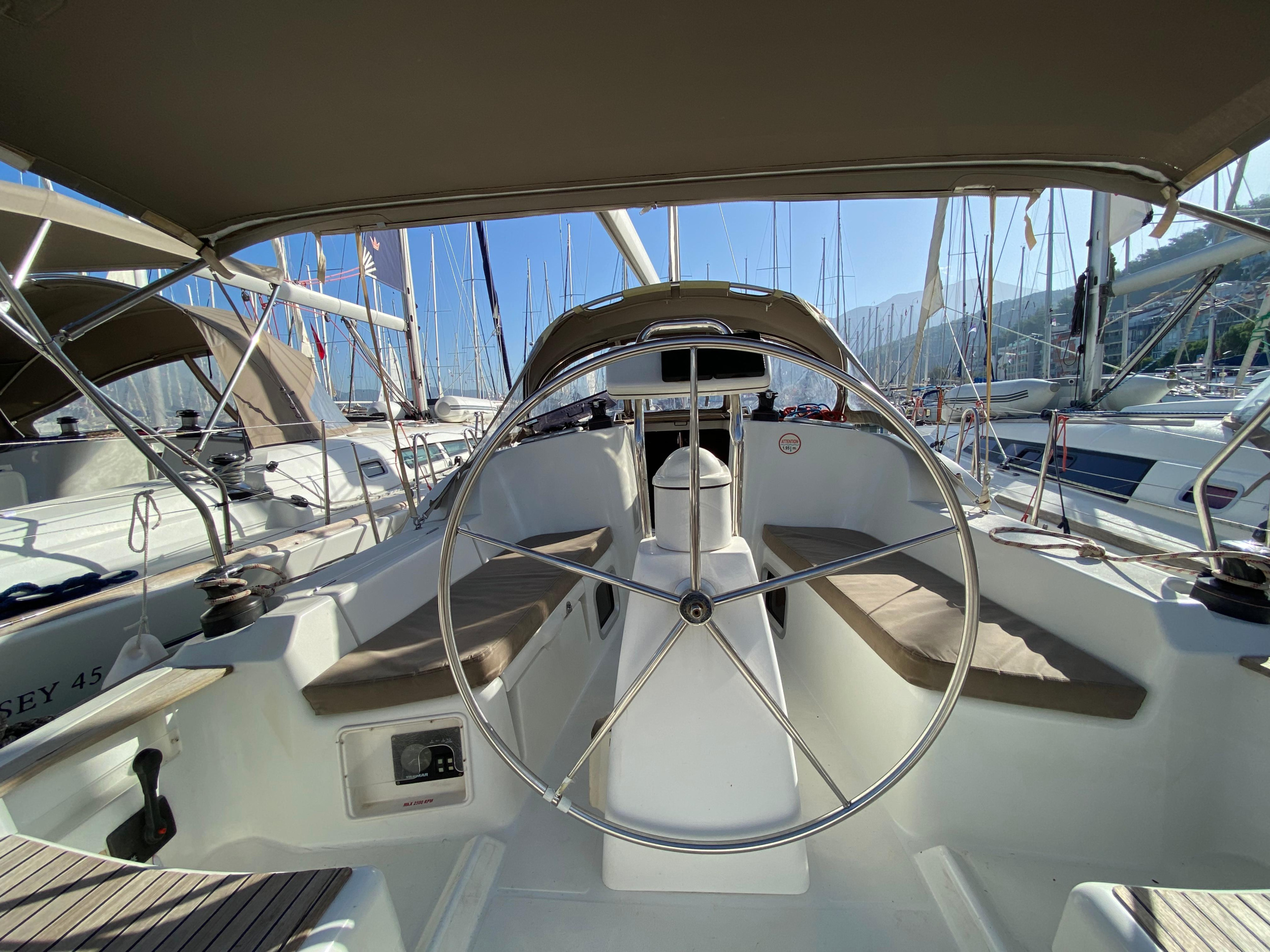 Sun Odyssey 36i — photo 9