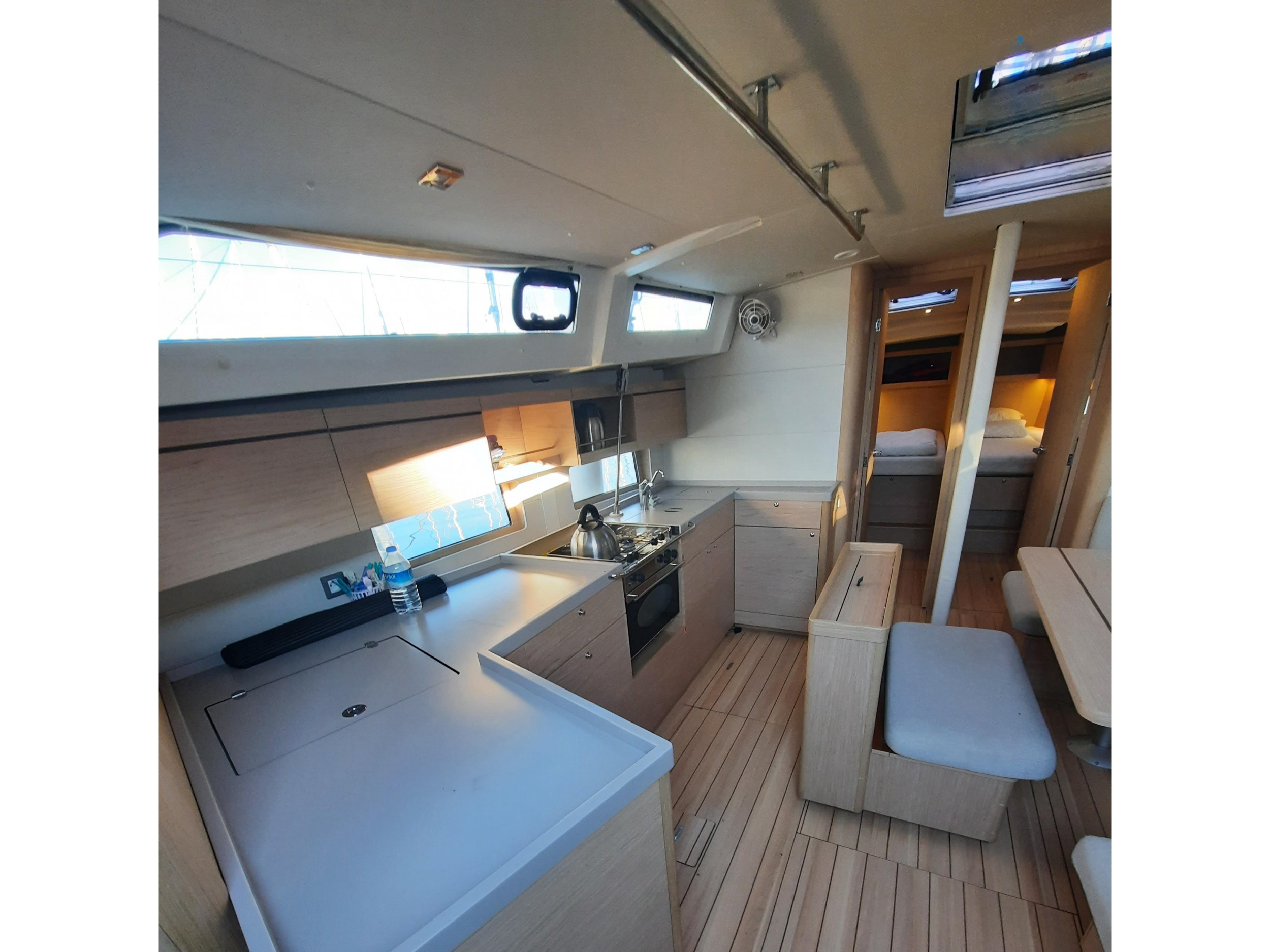Oceanis 46.1 — photo 9