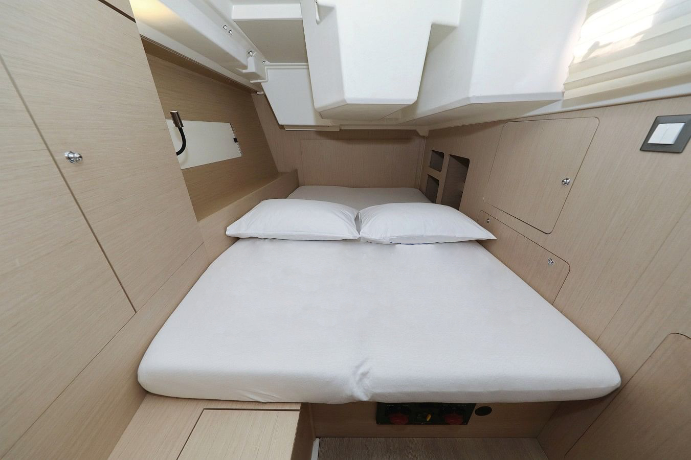 Oceanis 46.1 — photo 10