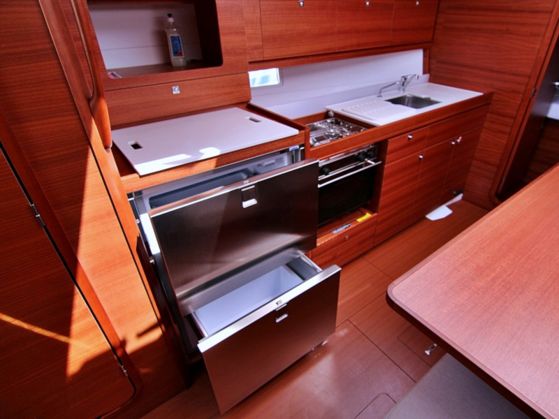 DUFOUR 382 BT — photo 15