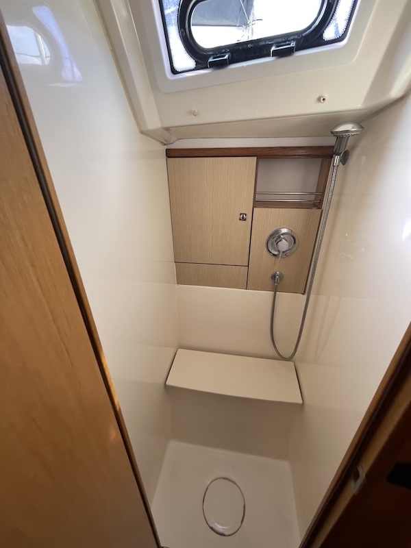 Bavaria Cruiser 46 — photo 11