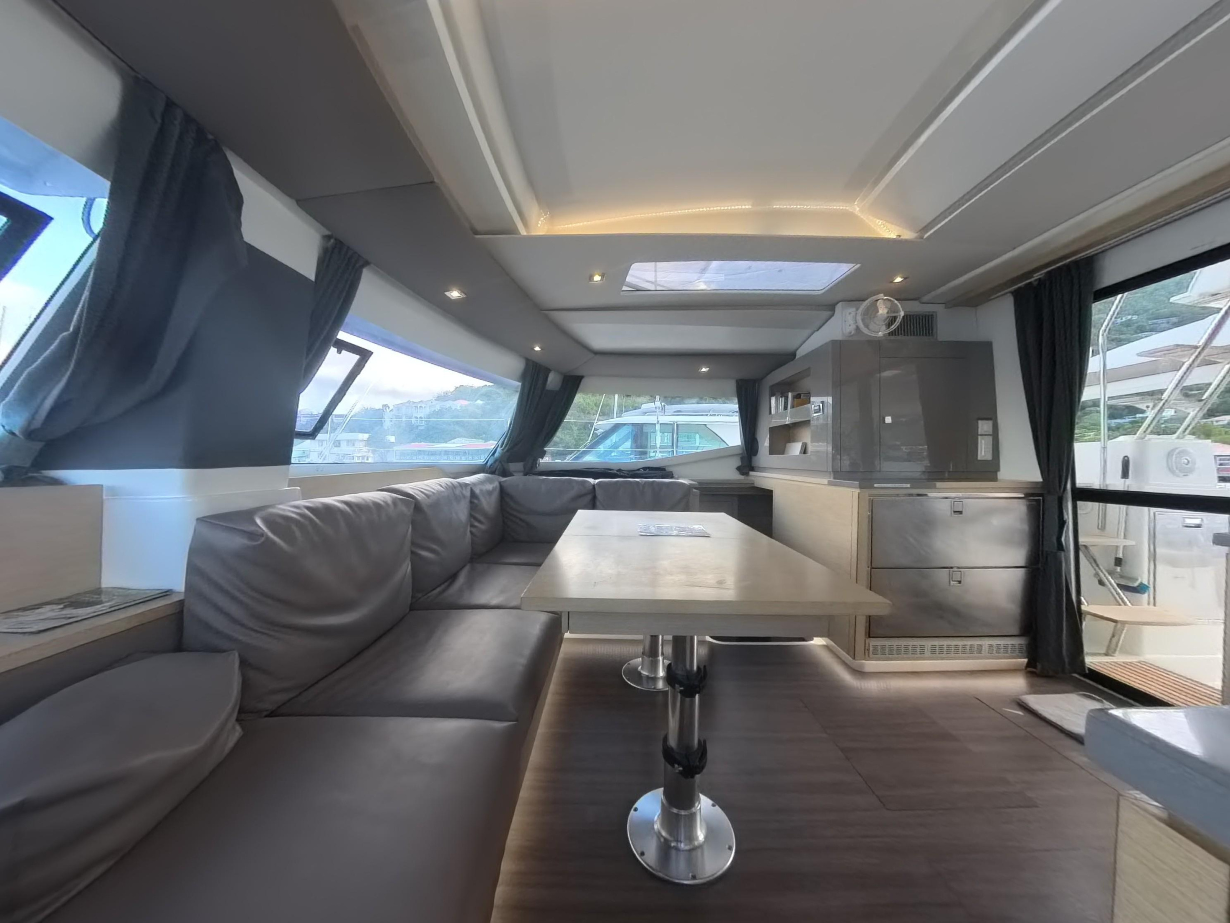 Fountaine Pajot Helia 44 Evolution (Owner's Version) — photo 9