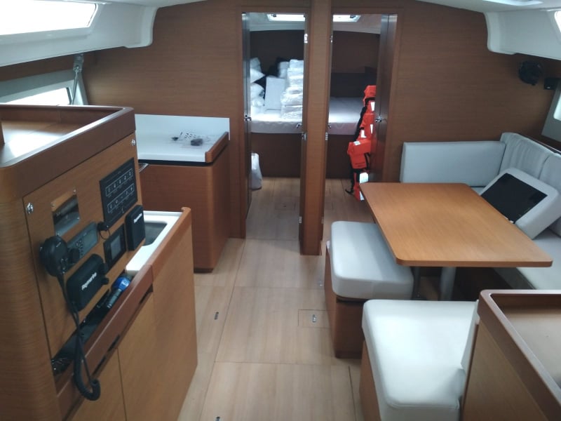 Sun Odyssey 490 4 cabins — photo 3