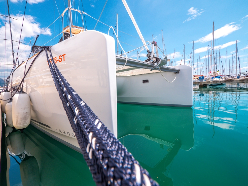 Lagoon 40 — photo 12