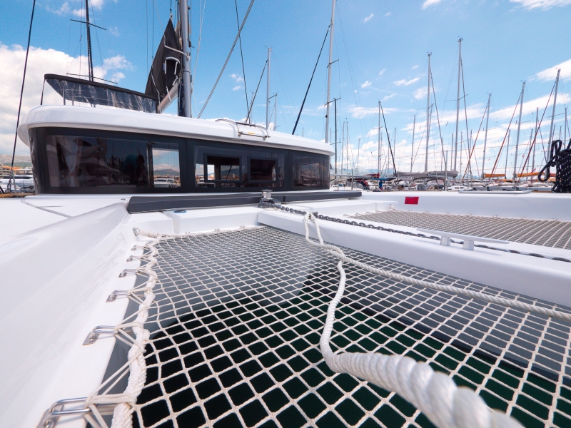 Lagoon 40 — photo 3