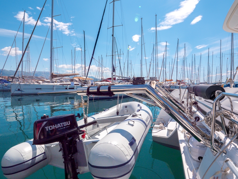 Lagoon 40 — photo 15