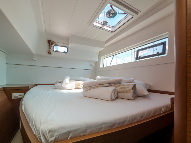 Lagoon 40 — photo 14