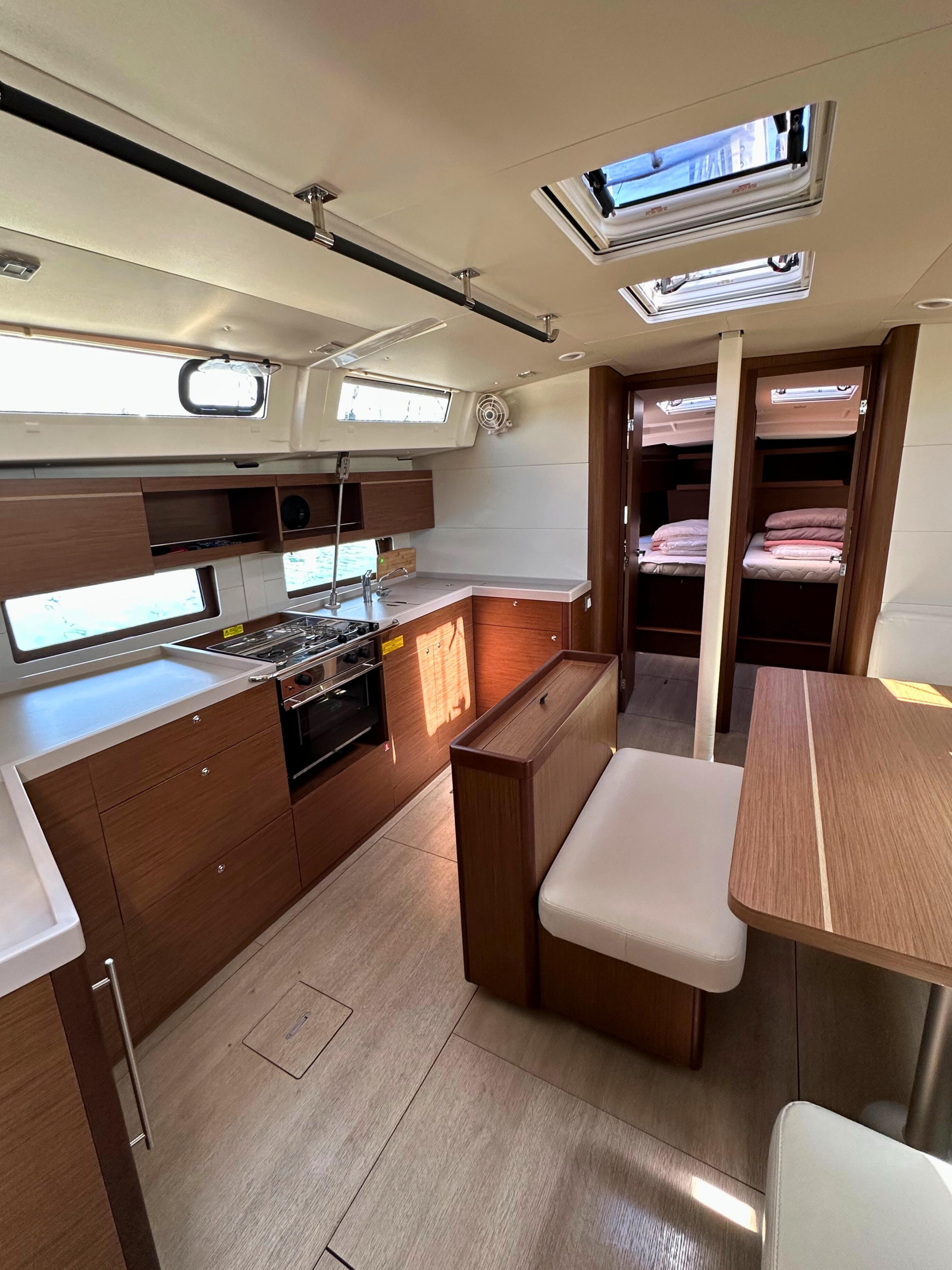 Oceanis 46.1 — photo 8