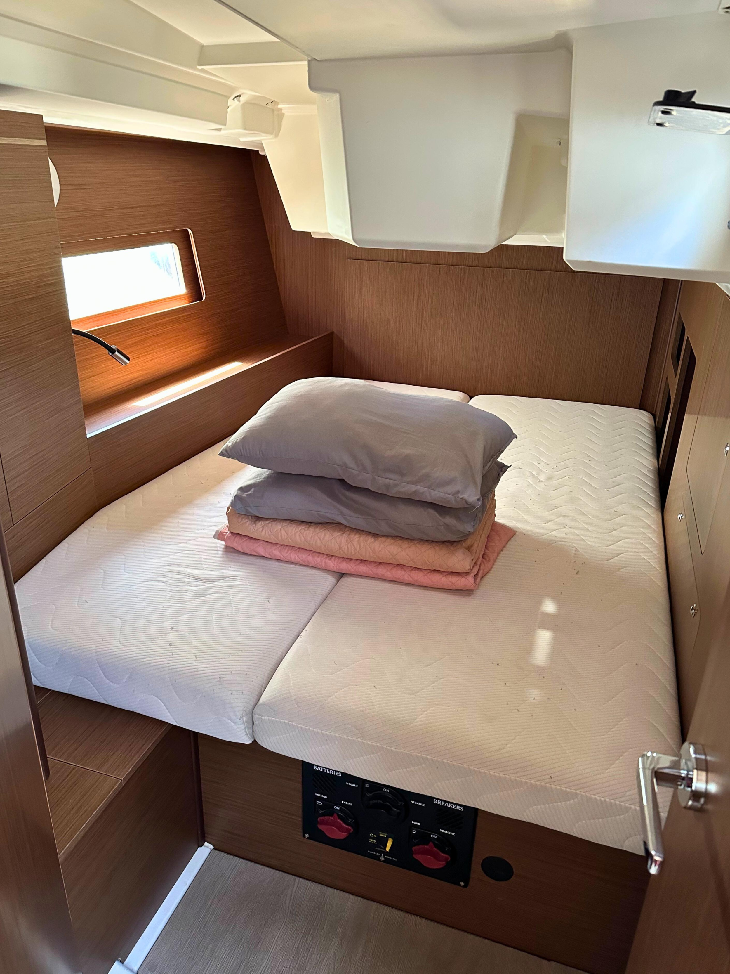 Oceanis 46.1 — photo 9