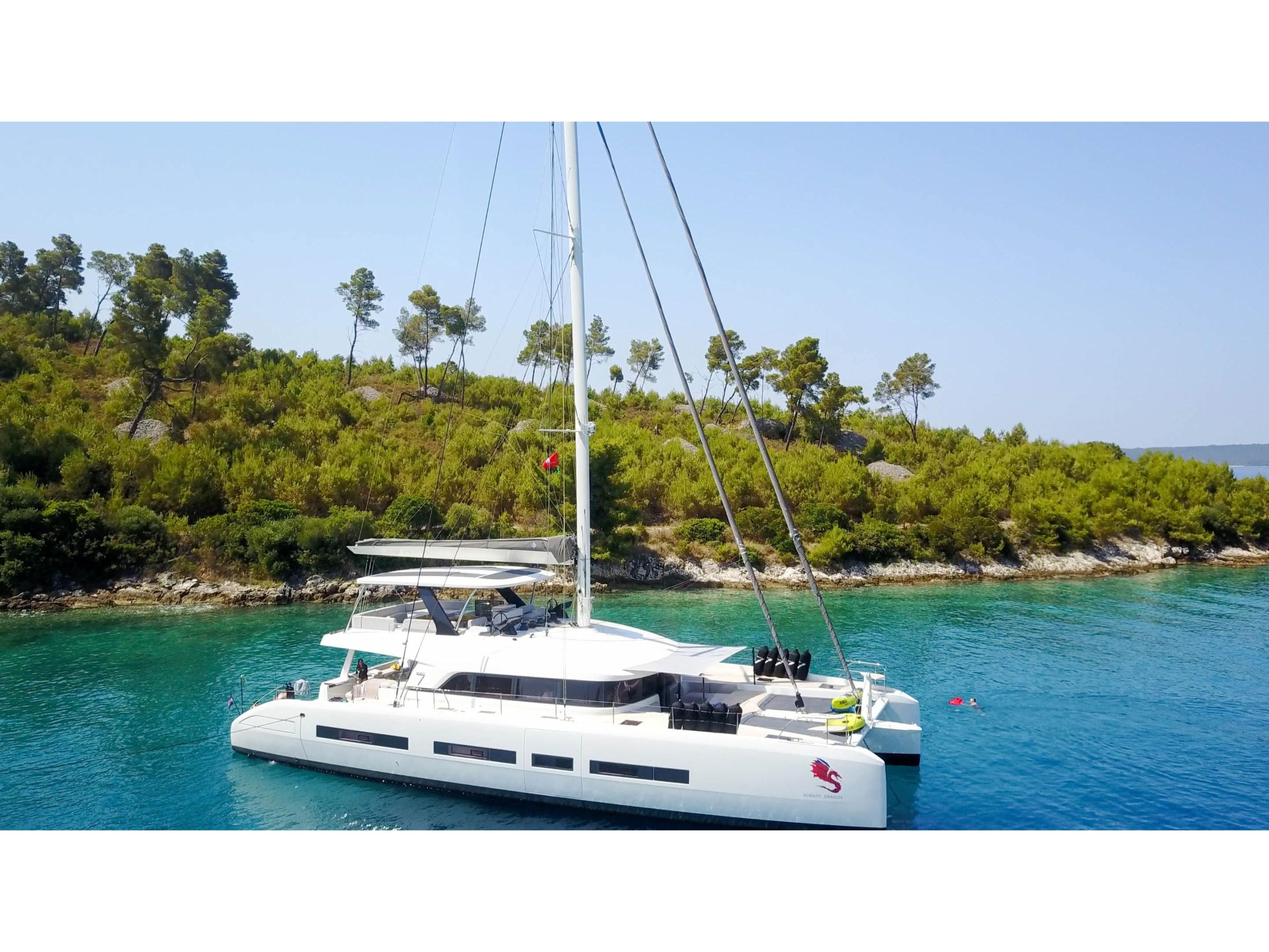 Lagoon Seventy 7 — photo 1