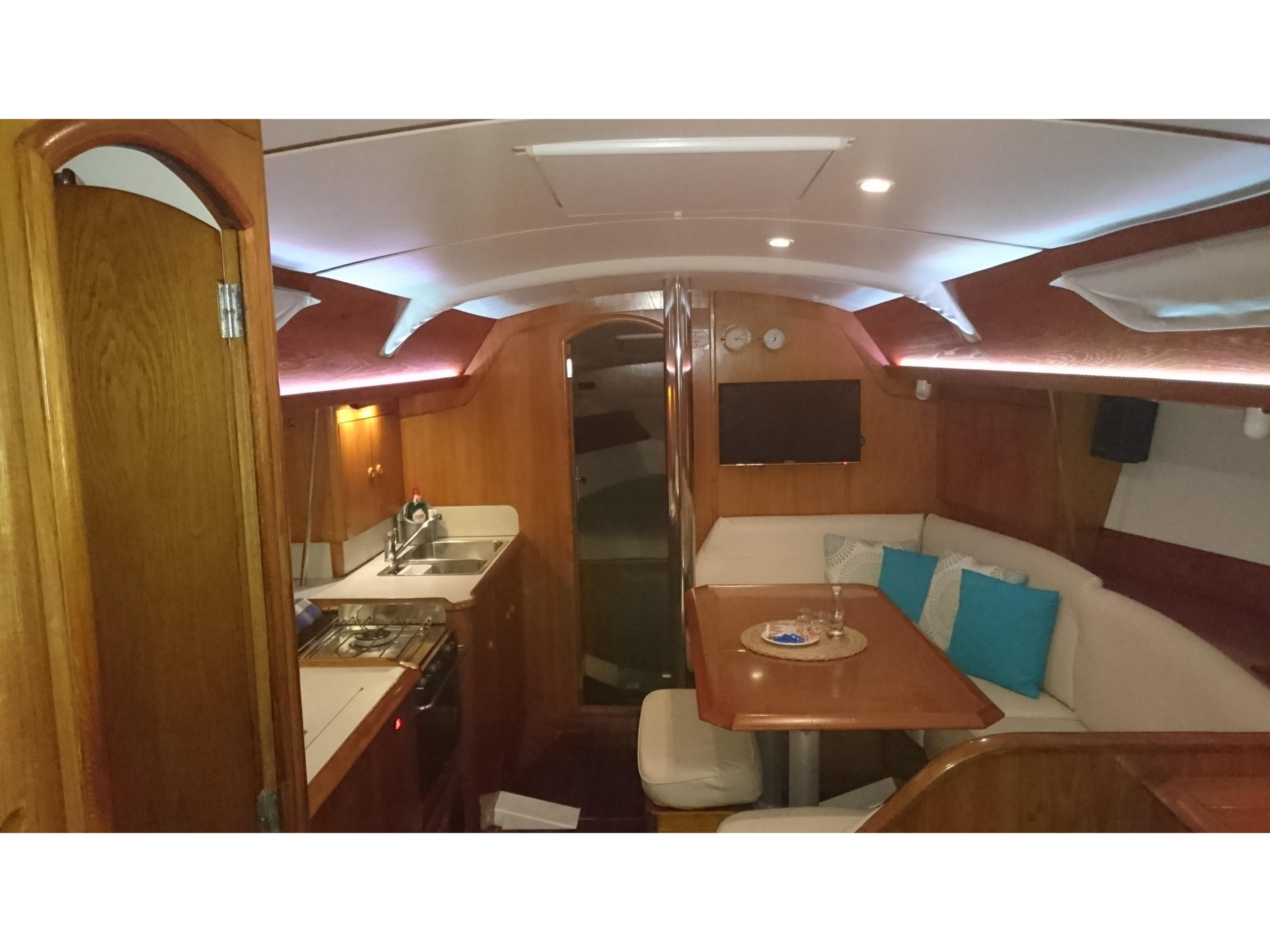 Sun Odyssey 36.2 — photo 15