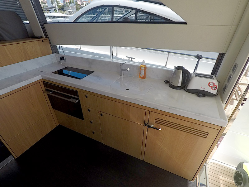 Fairline Squadron 50 — photo 17