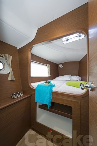 Lagoon 380 S2 — photo 21