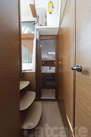 Lagoon 380 S2 — photo 26