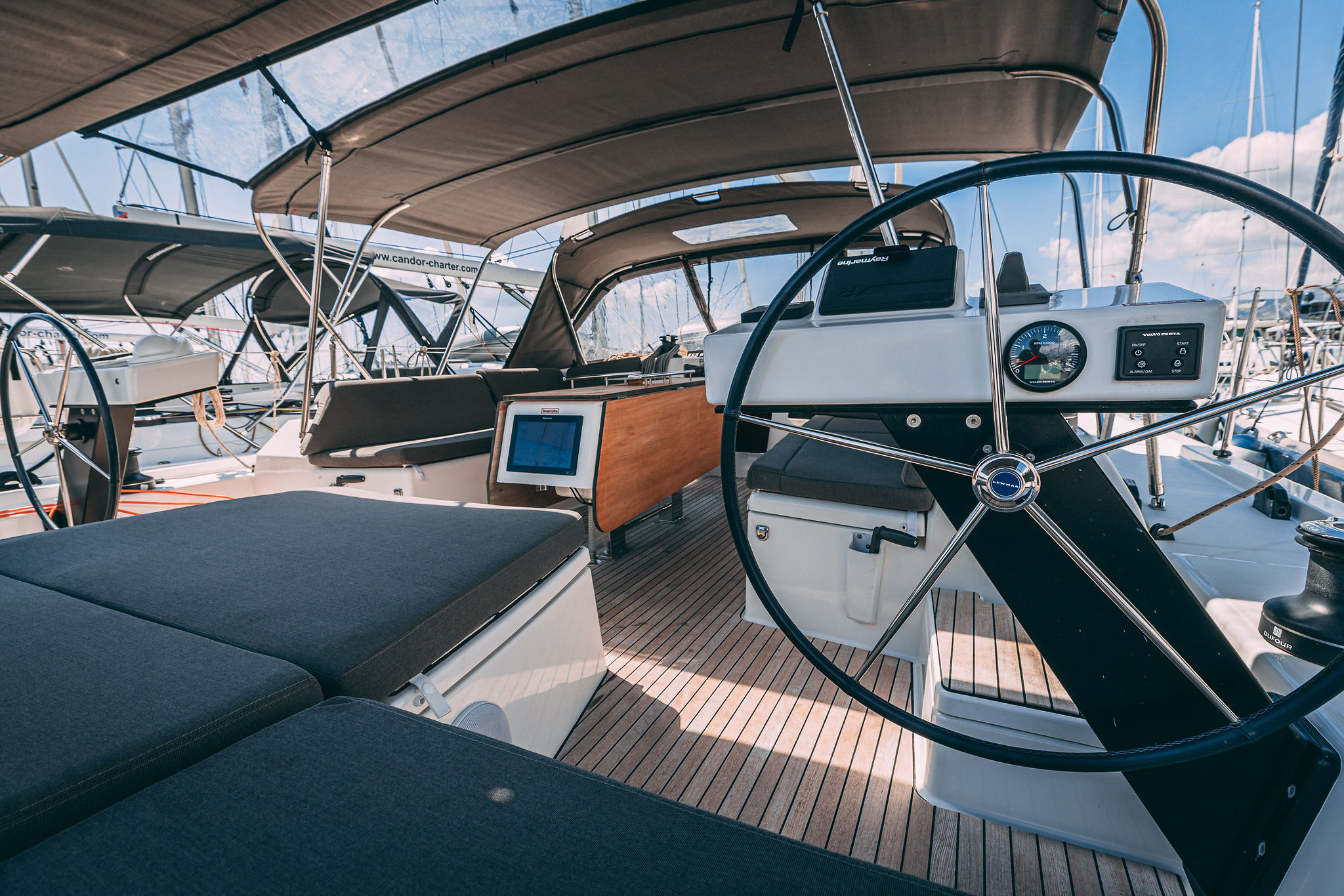 Dufour 470 — photo 37