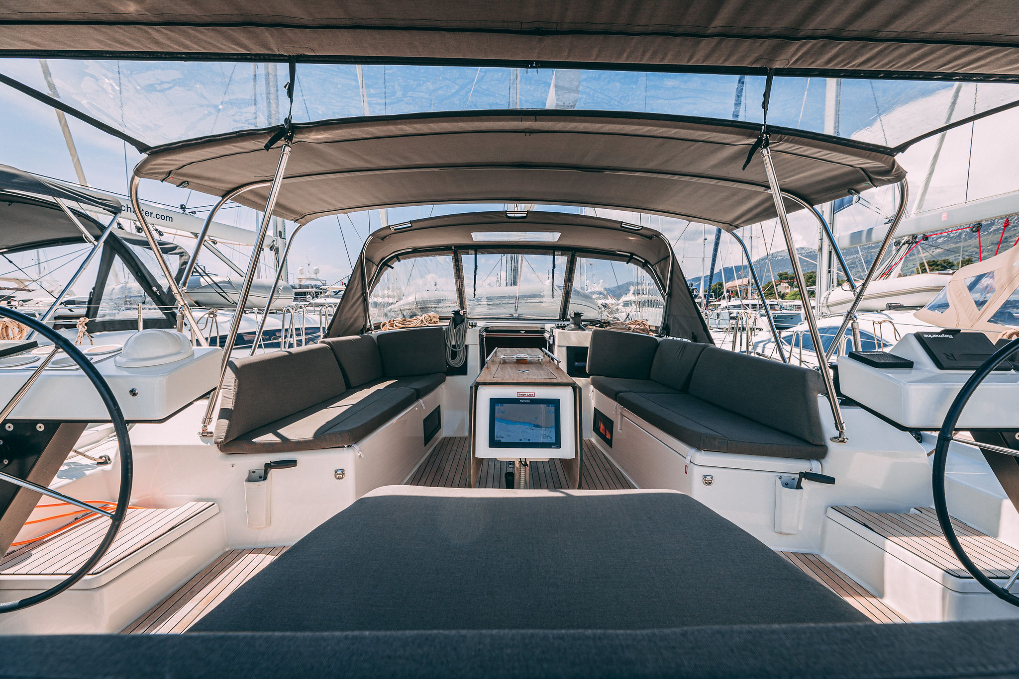 Dufour 470 — photo 23