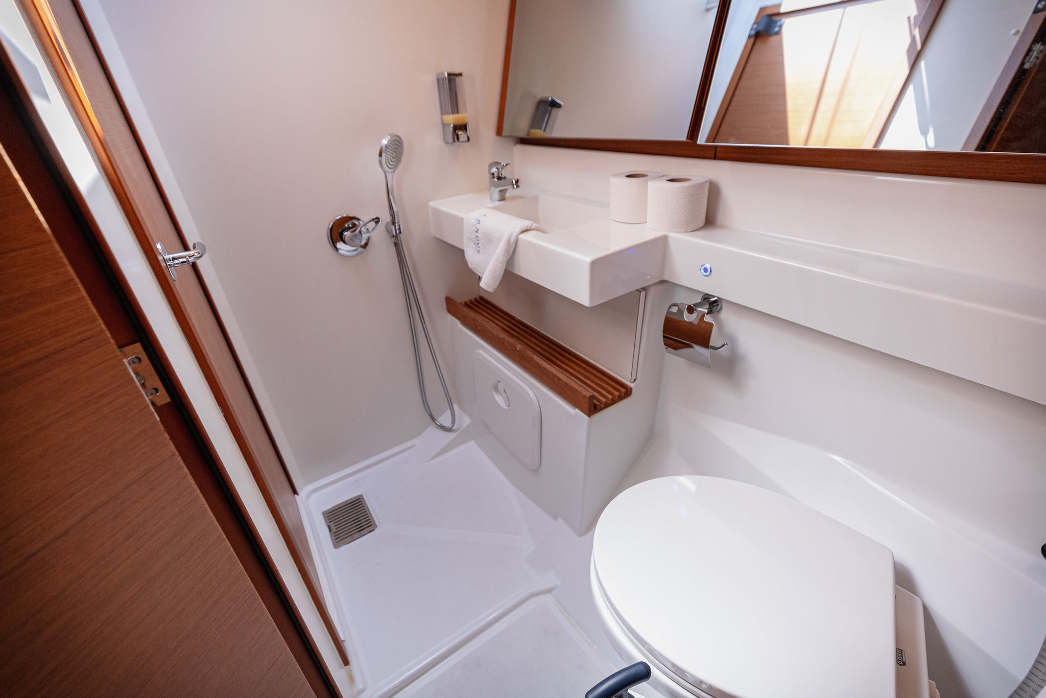 Sun Odyssey 440 — photo 14