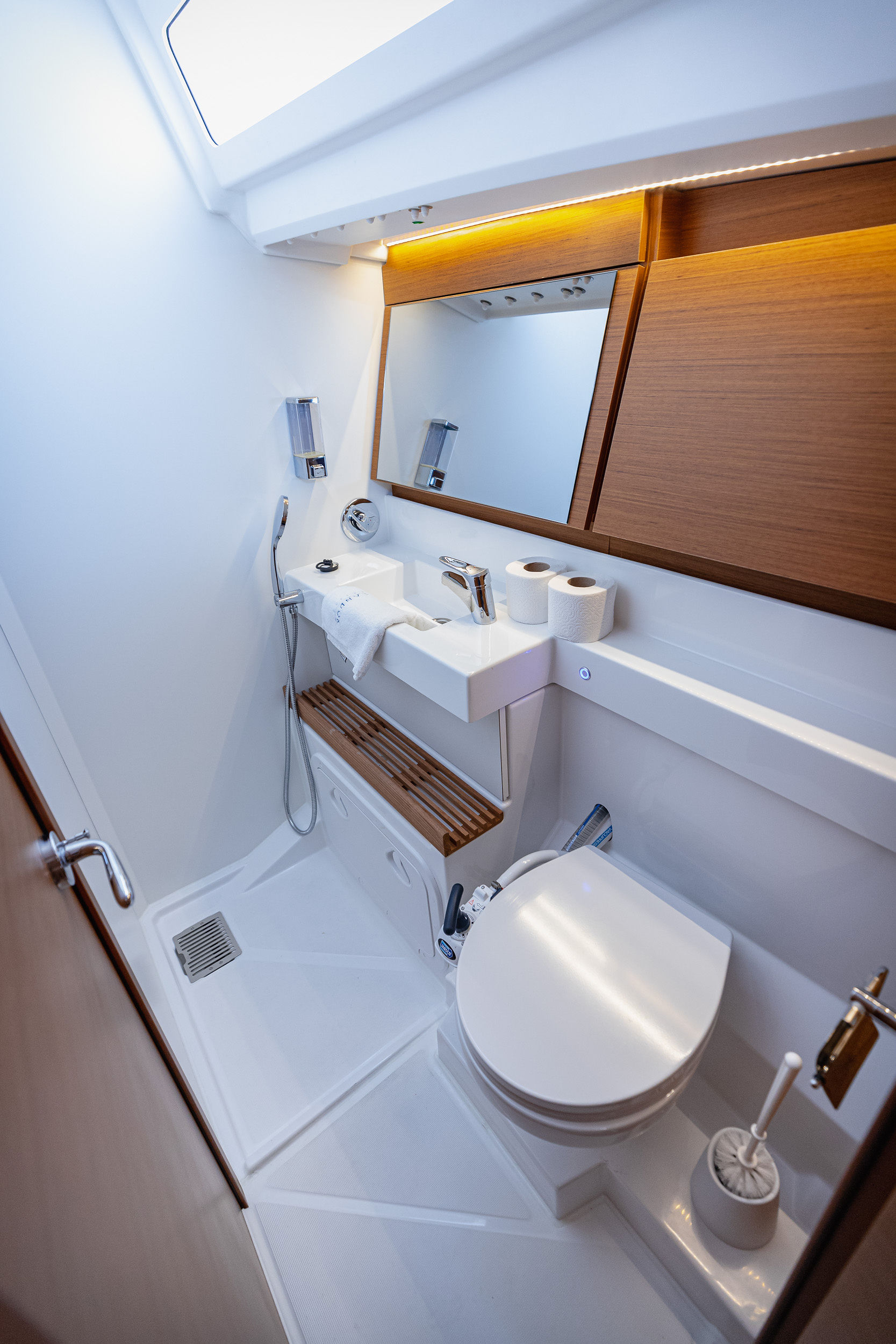 Sun Odyssey 440 — photo 21