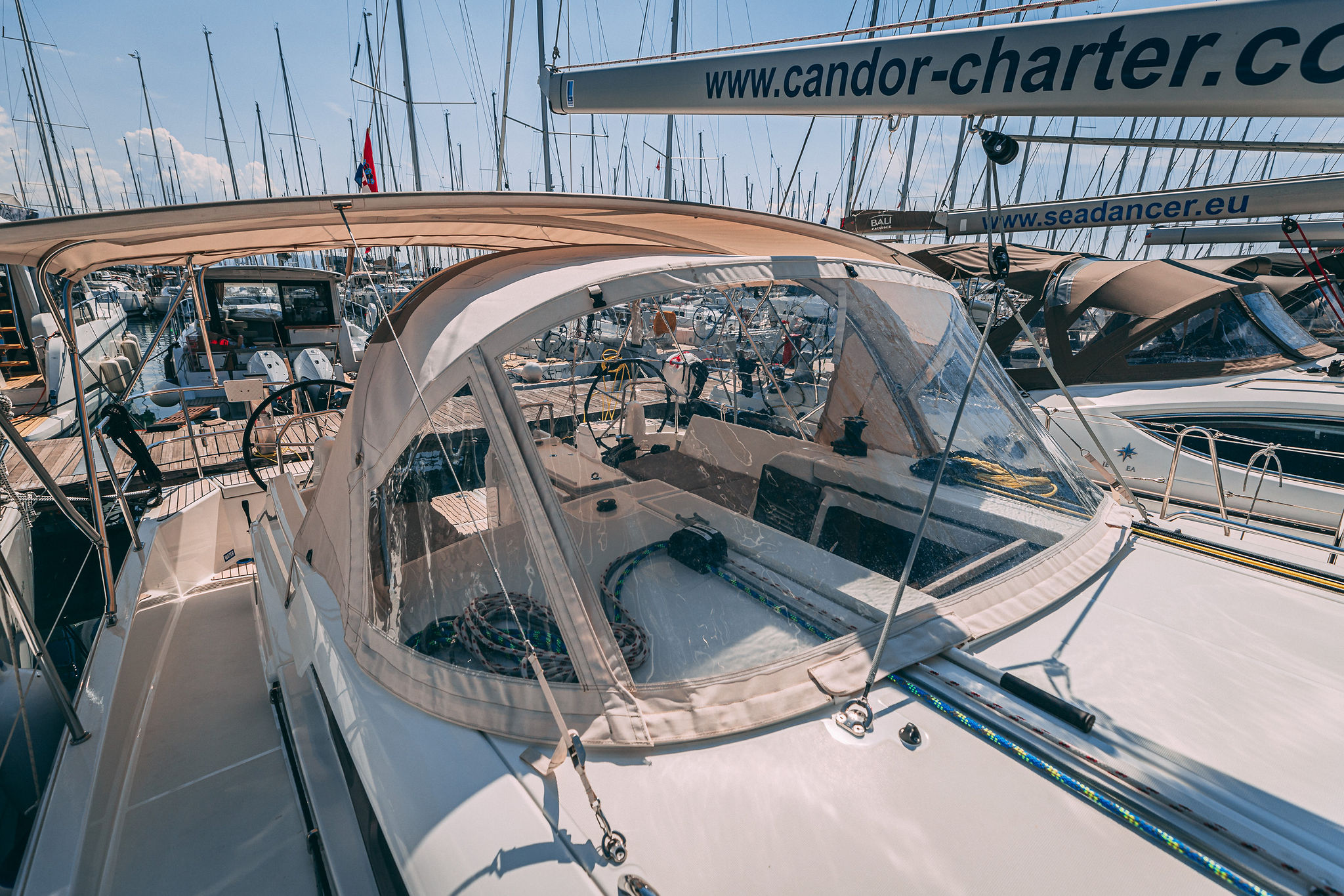 Sun Odyssey 440 — photo 16