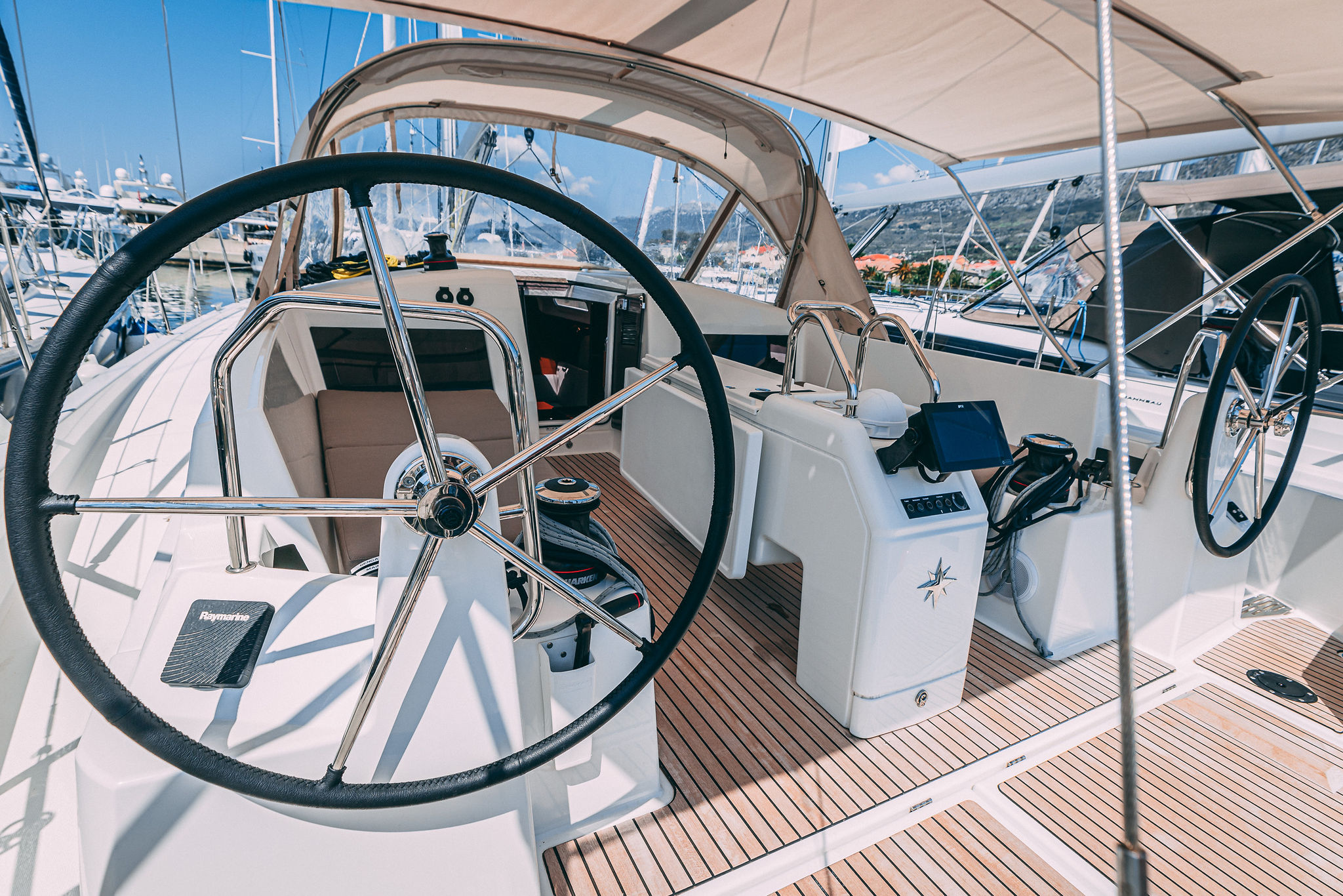 Sun Odyssey 440 — photo 3
