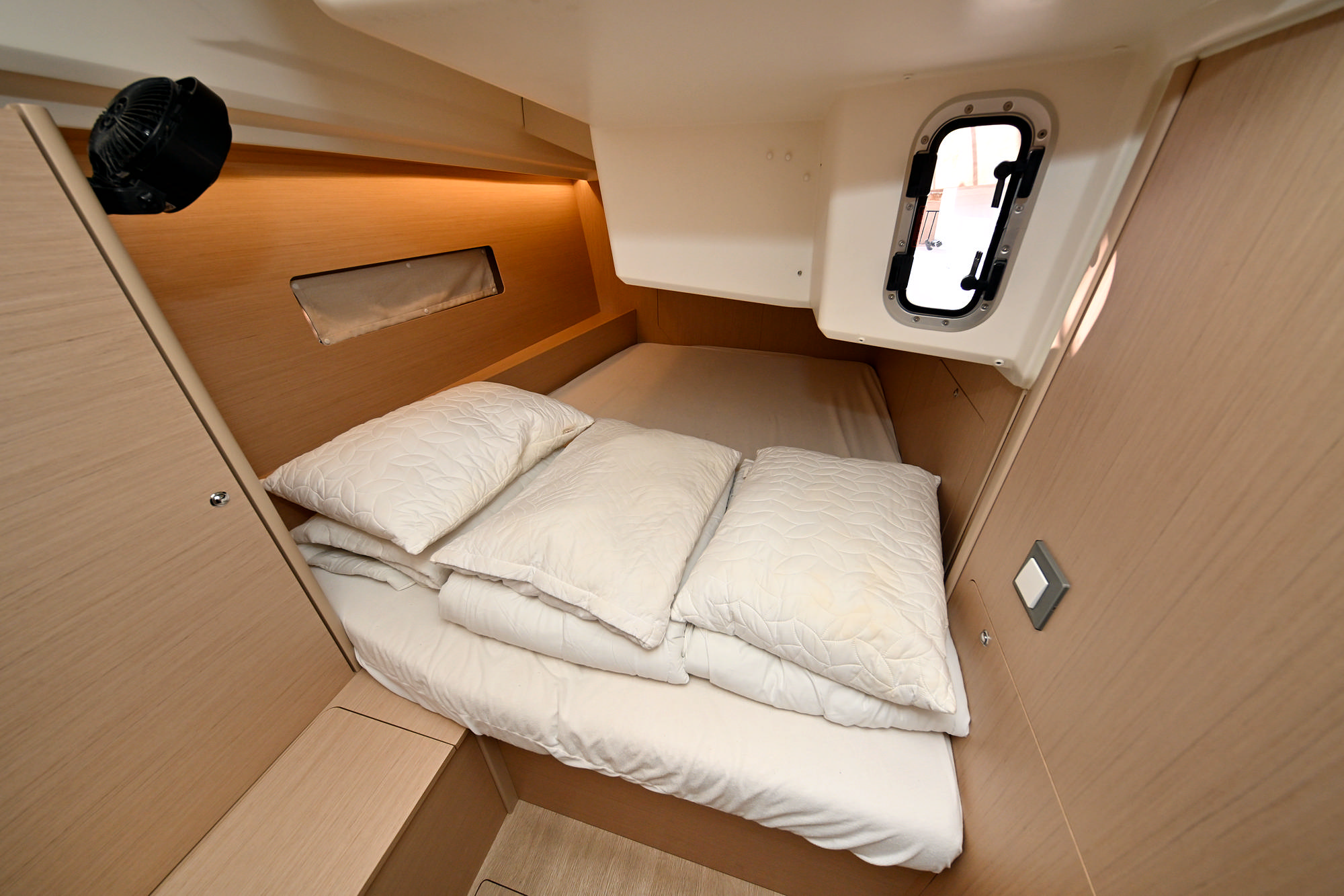 Oceanis 40.1 — photo 16