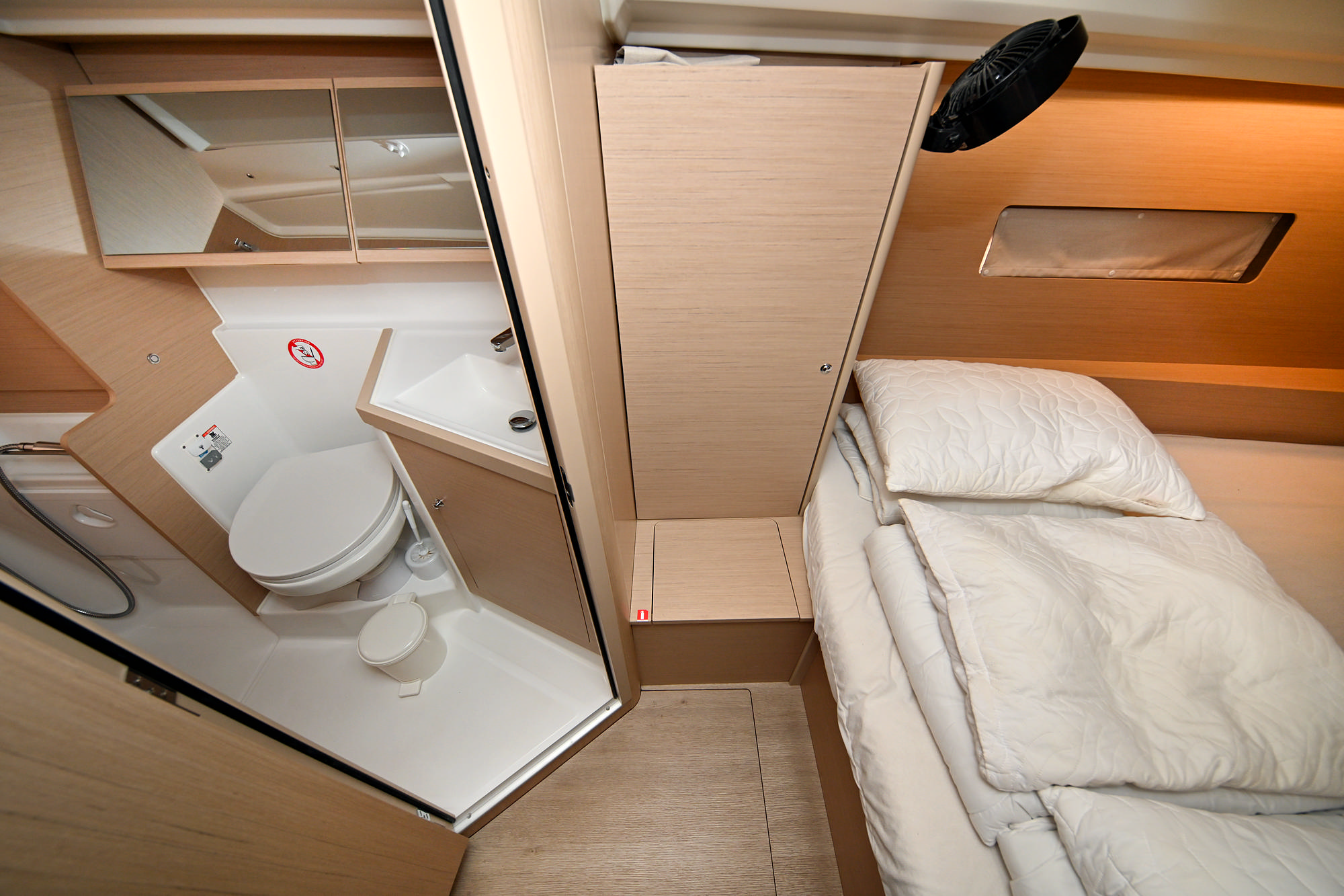 Oceanis 40.1 — photo 24