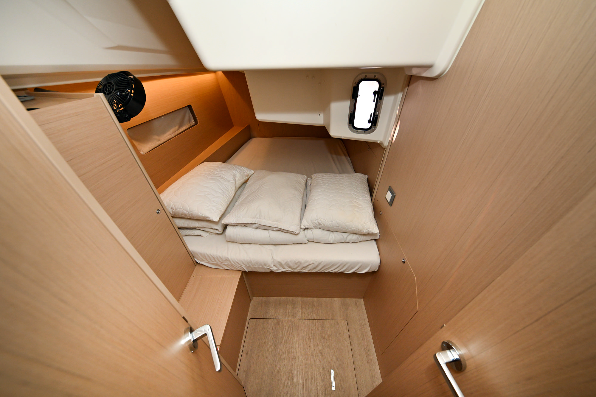 Oceanis 40.1 — photo 15
