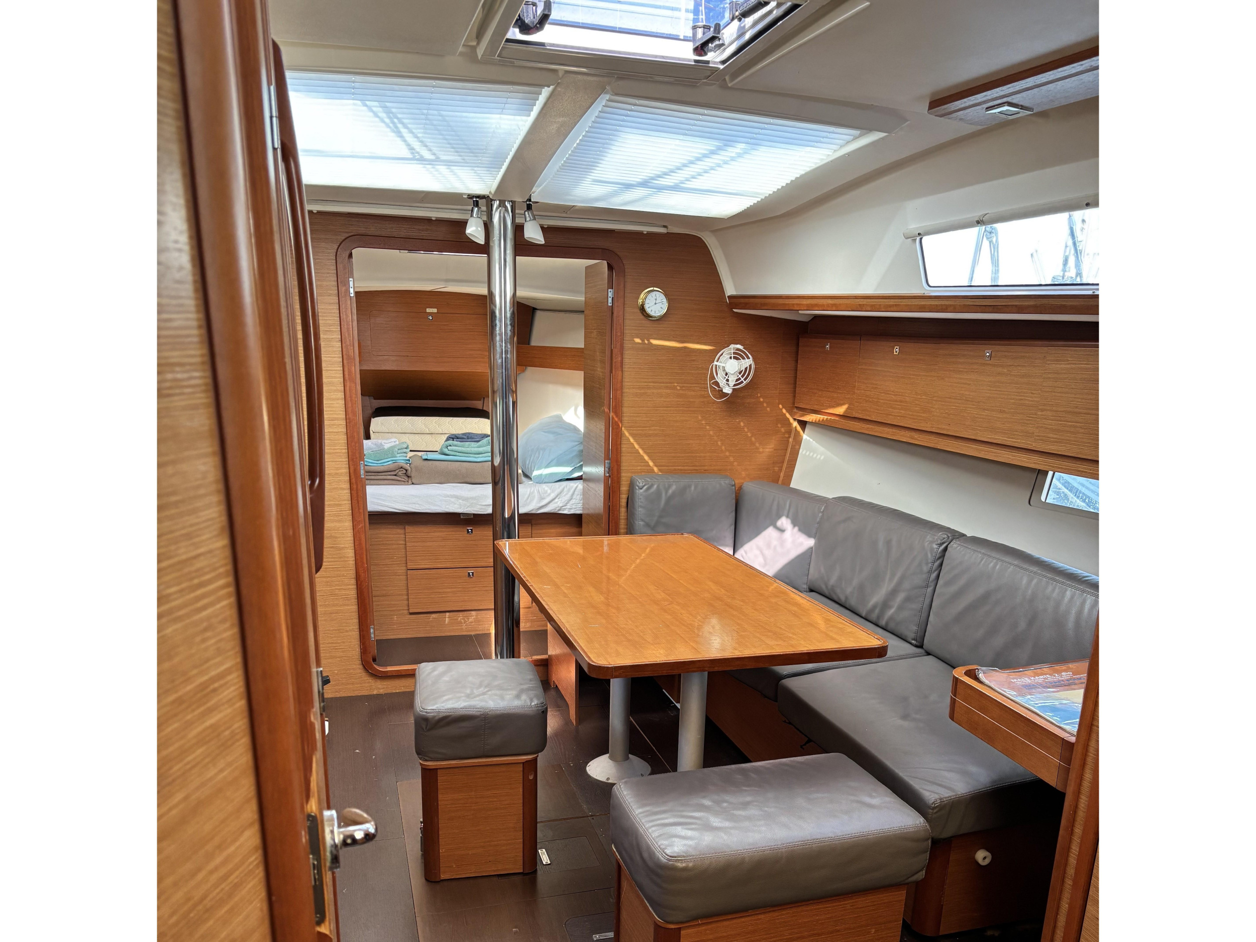 Dufour 382 Grand Large — photo 7